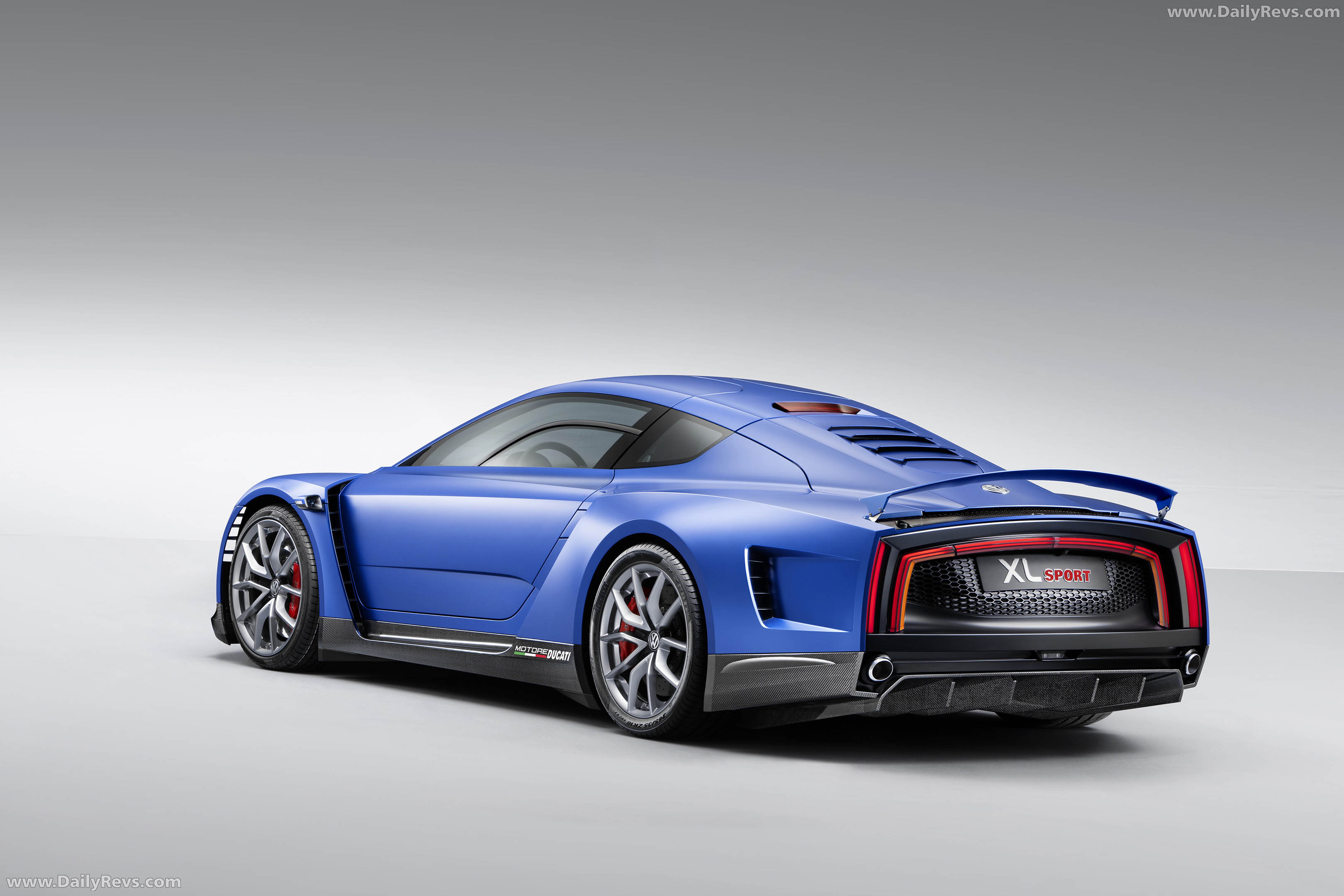 2014 Volkswagen XL Sport Concept Rear View