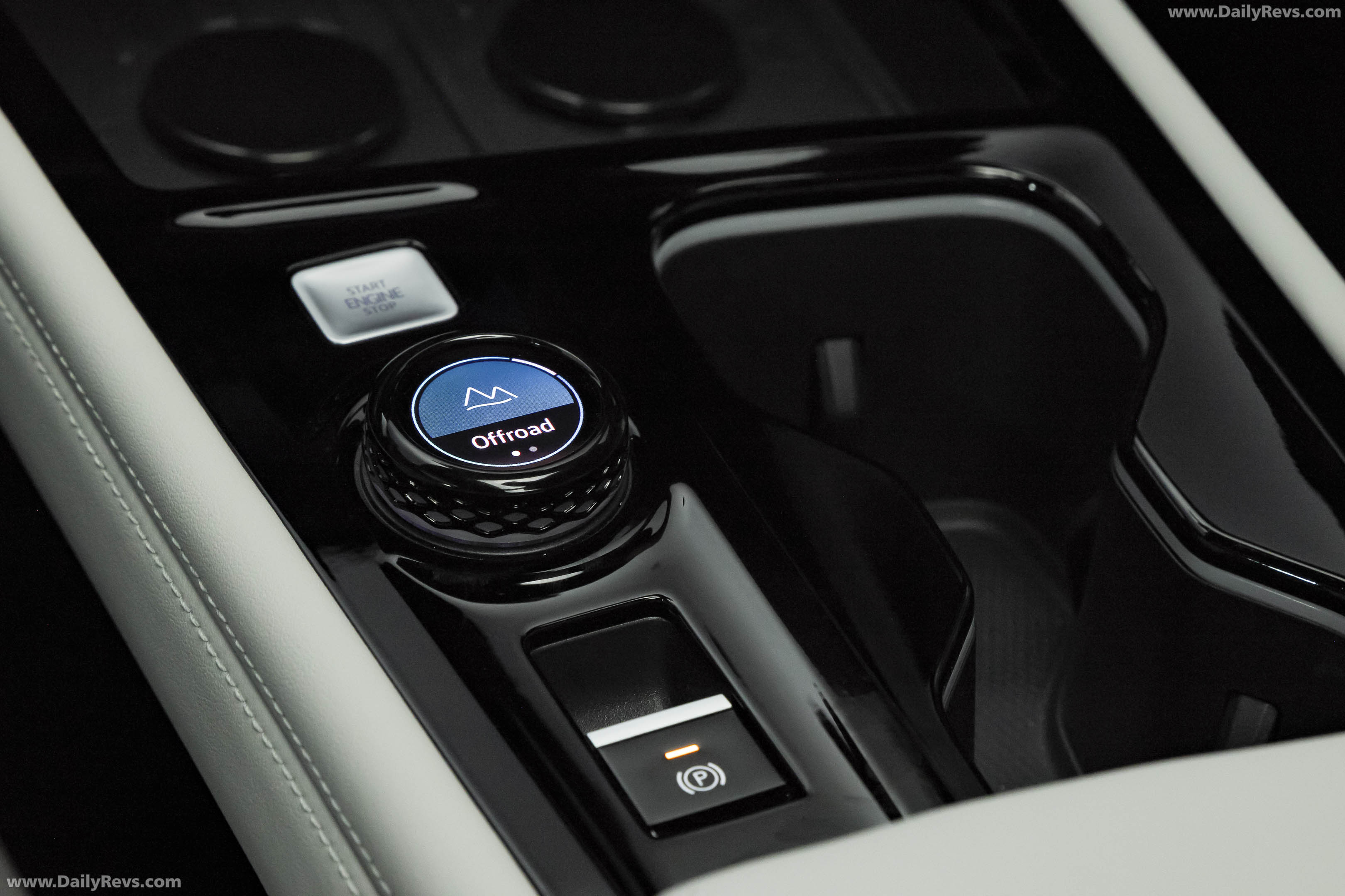 2027 Volkswagen Atlas R-Line Interior