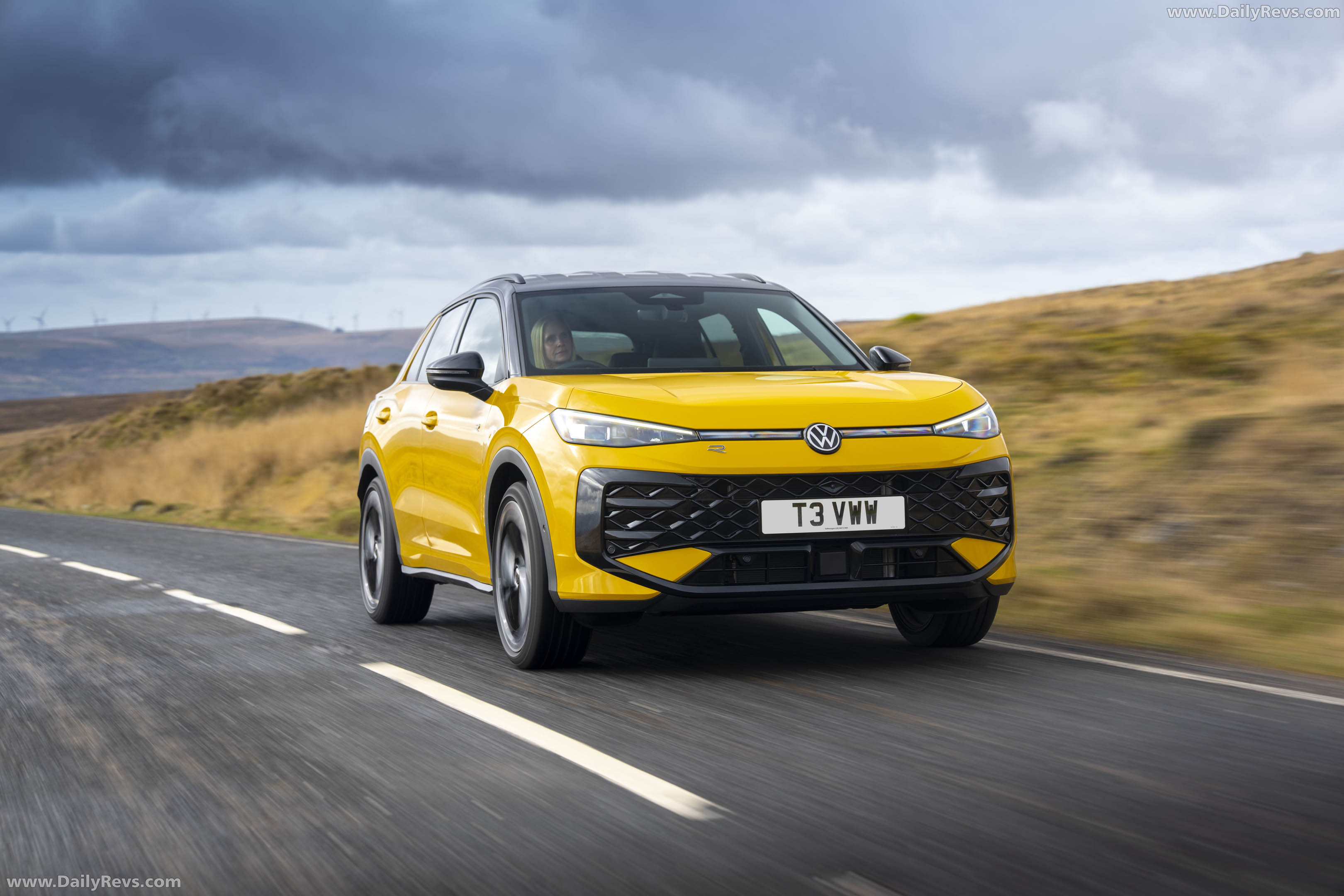 2026 Volkswagen T-Roc R-Line UK Version Front View