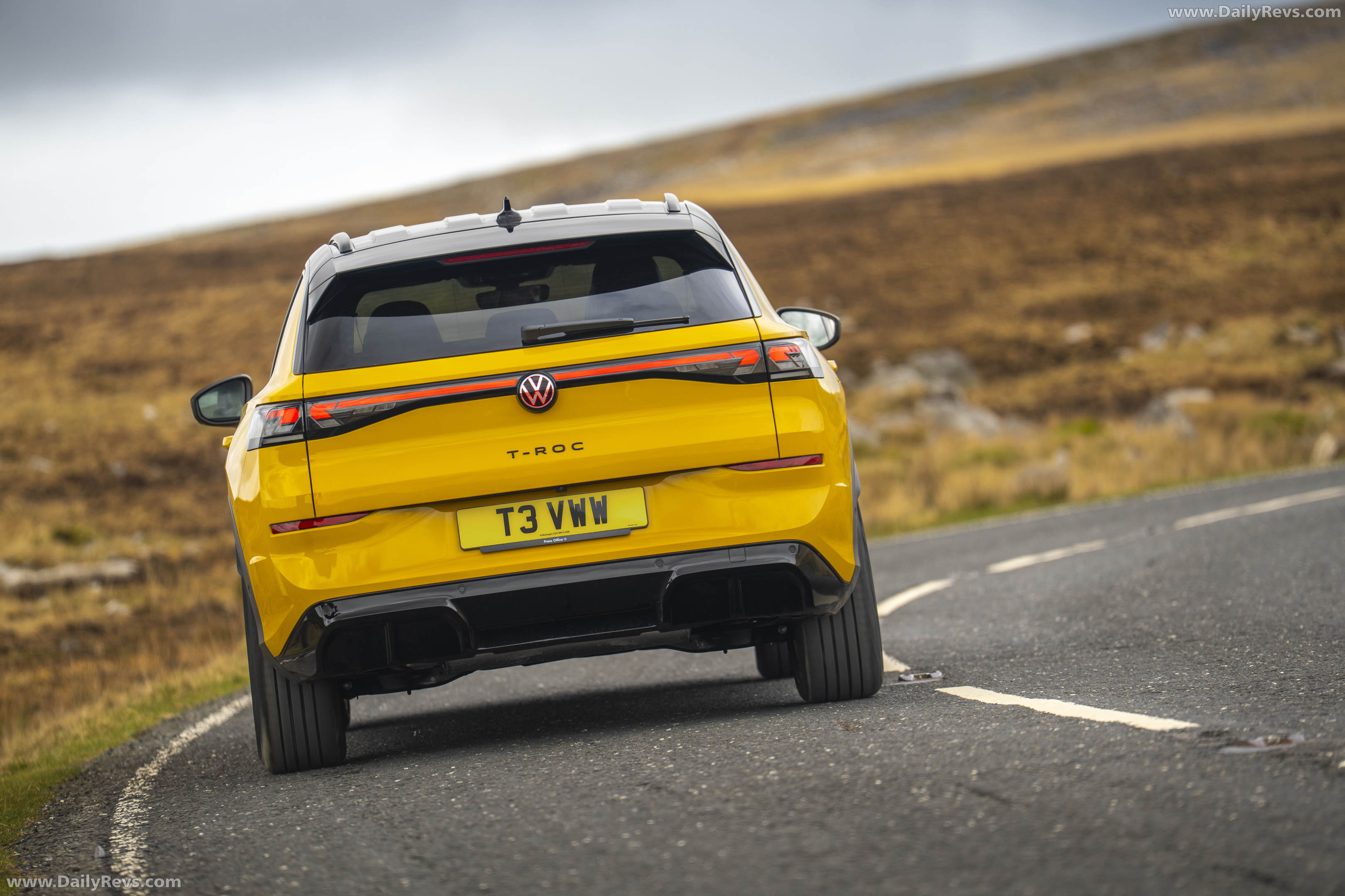 2026 Volkswagen T-Roc R-Line UK Version Rear View