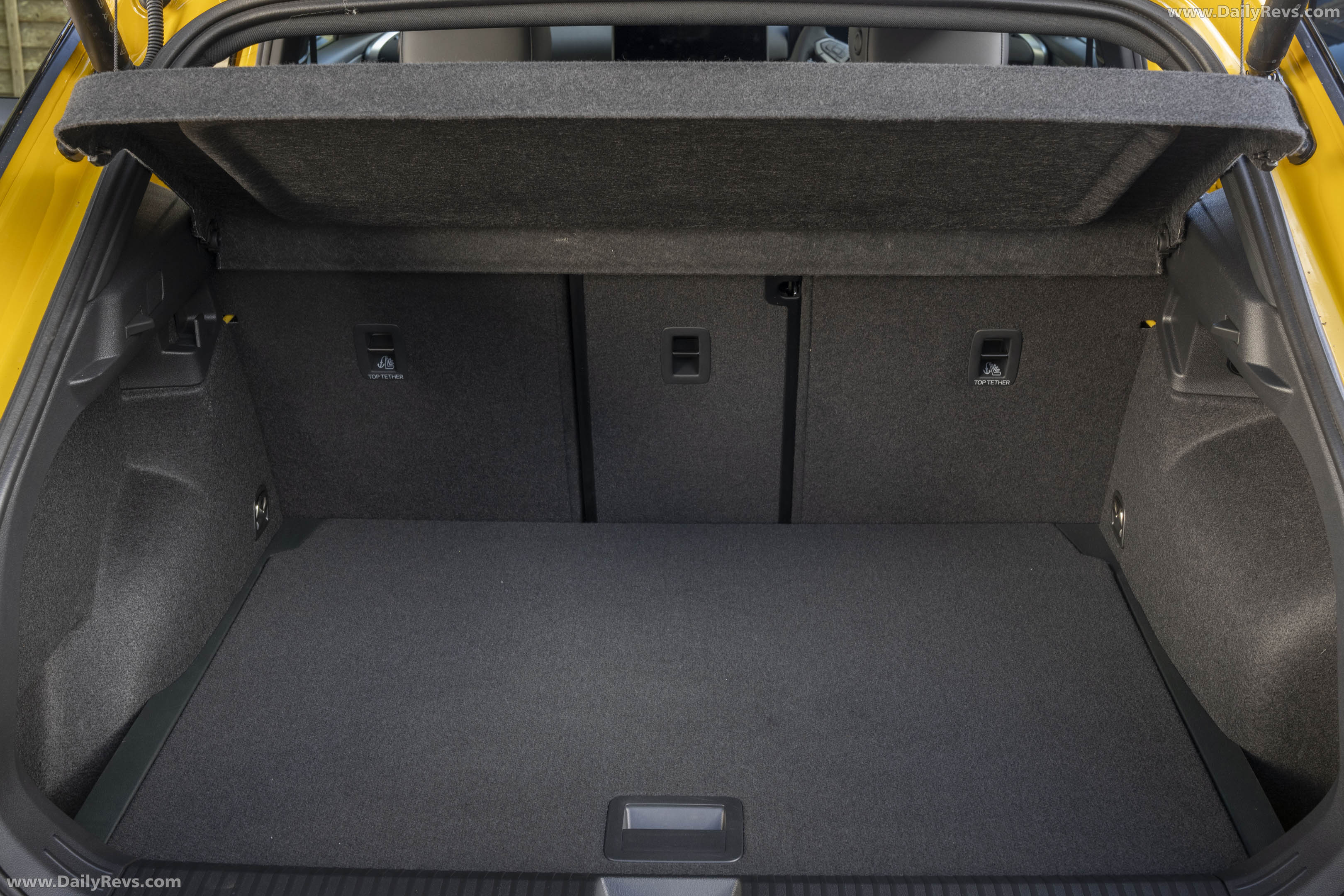 2026 Volkswagen T-Roc R-Line UK Version Interior