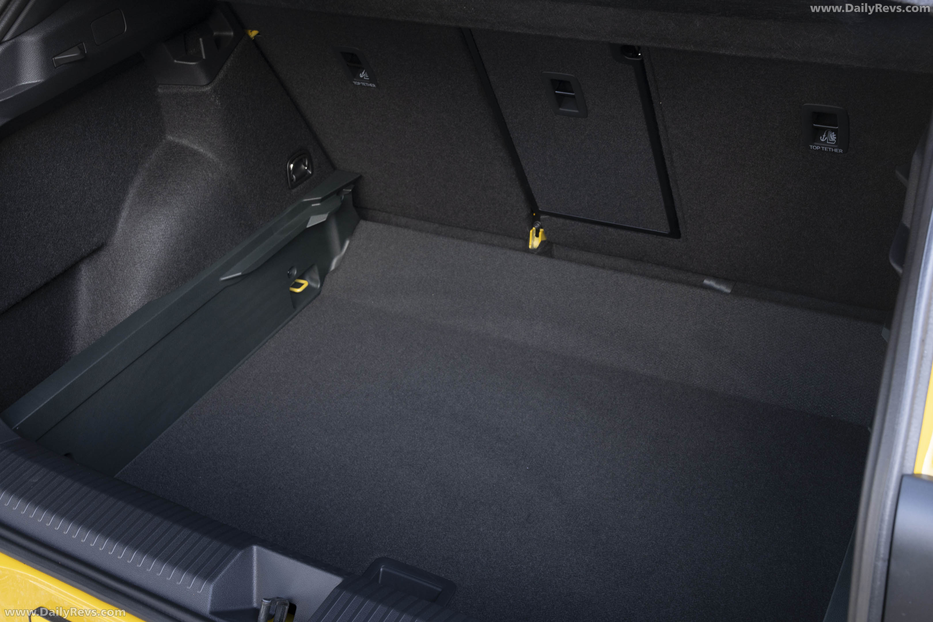 2026 Volkswagen T-Roc R-Line UK Version Interior