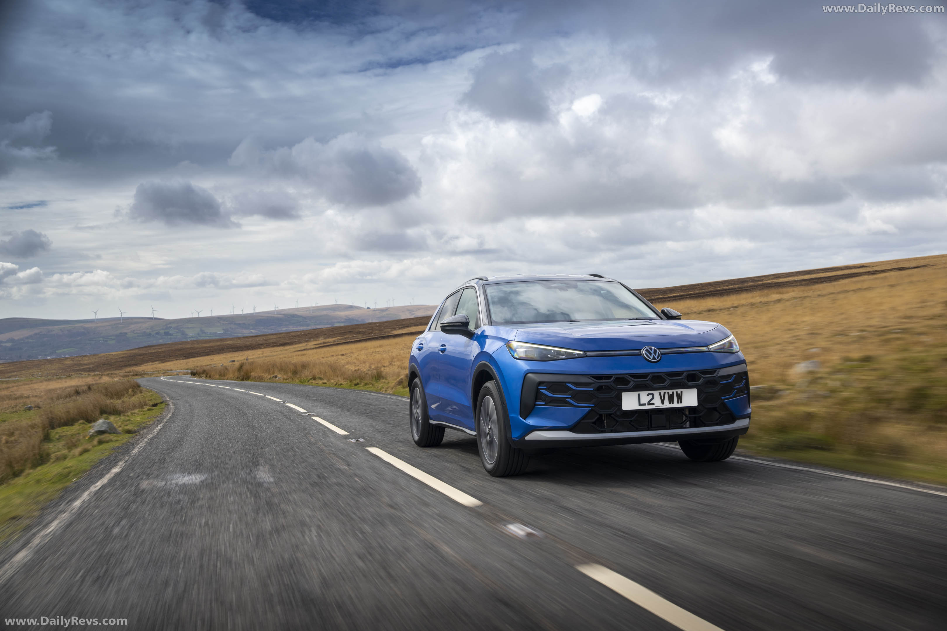 2026 Volkswagen T-Roc Life Front View