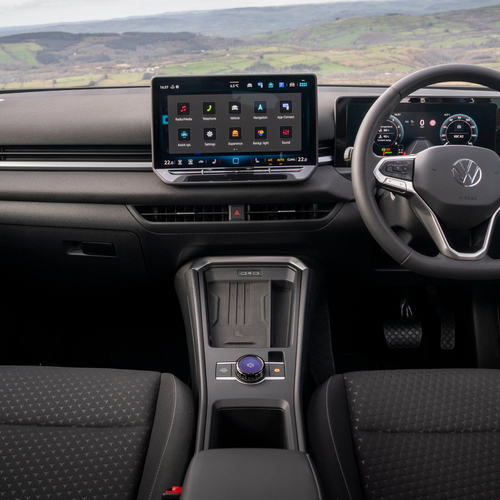 2026 Volkswagen T-Roc Life Interior