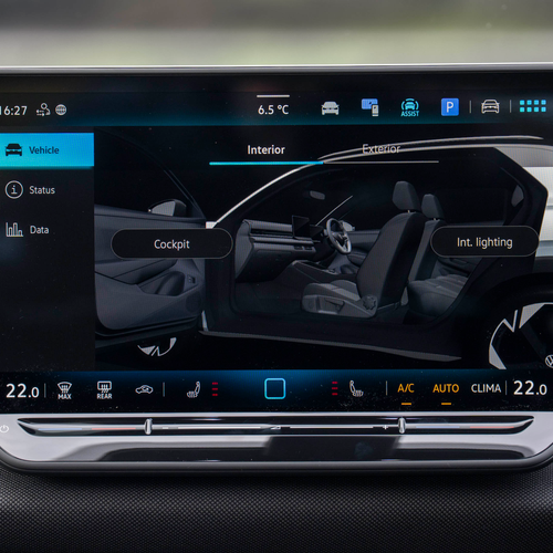 2026 Volkswagen T-Roc Life Interior