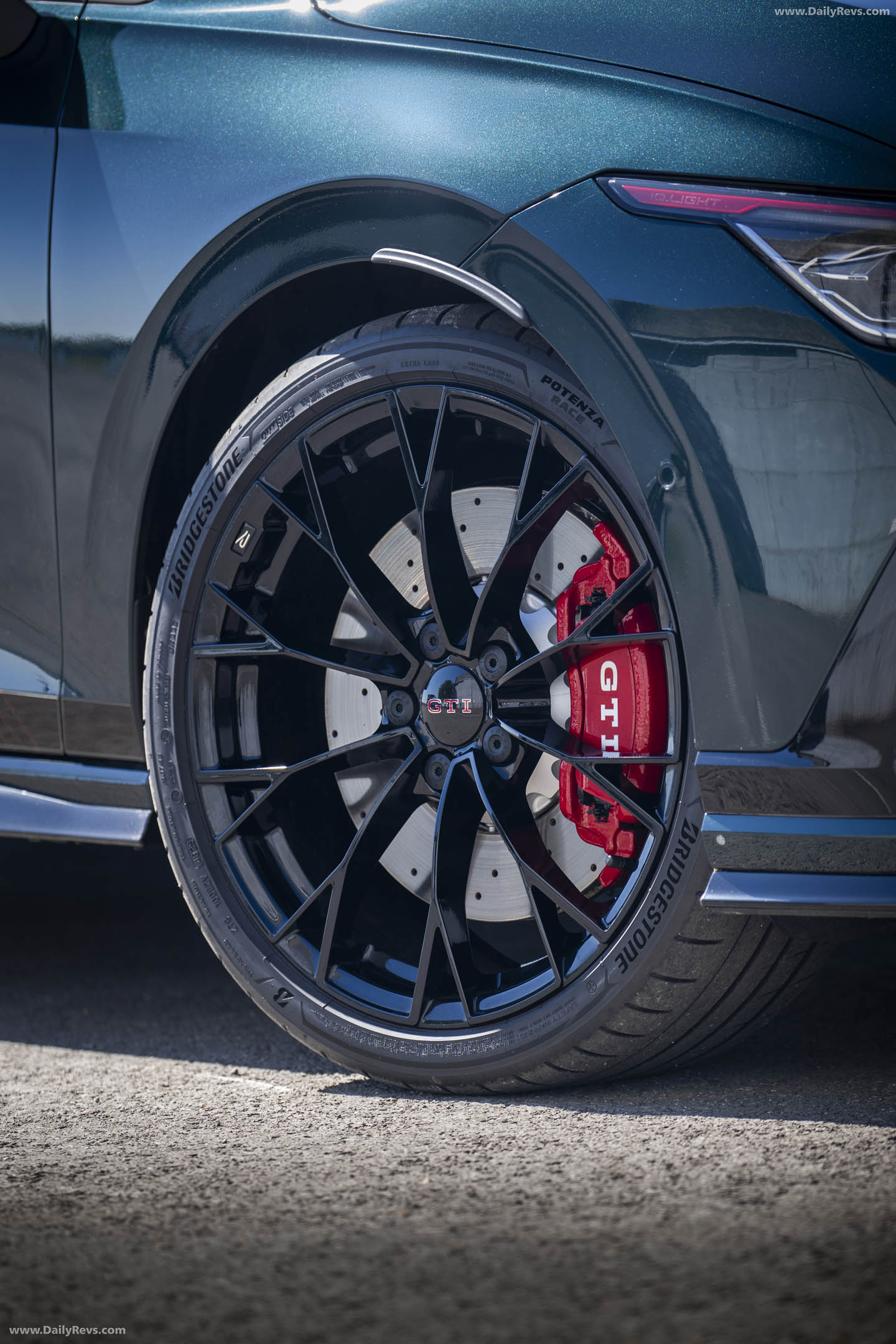 2026 Volkswagen Golf GTI EDITION 50 UK Version Exterior