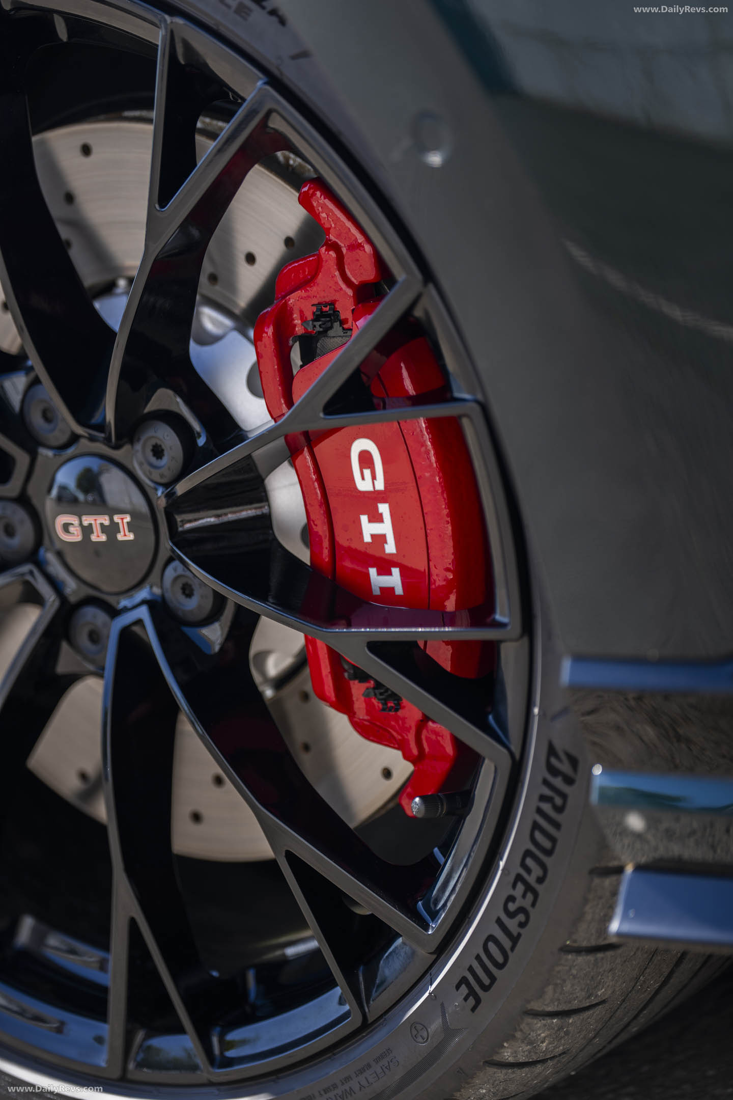 2026 Volkswagen Golf GTI EDITION 50 UK Version Exterior