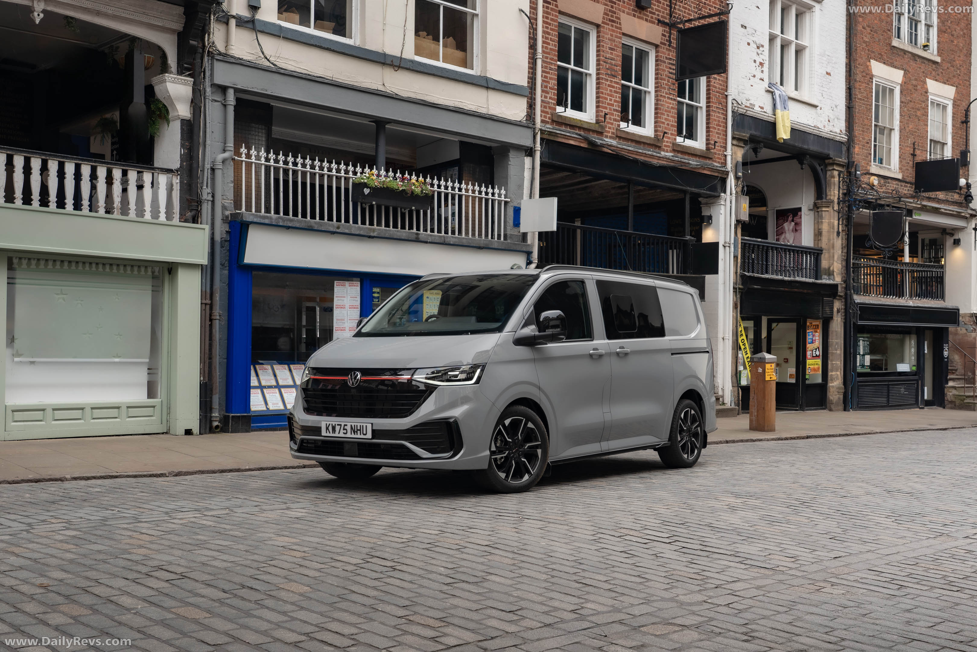 2026 Volkswagen Transporter Sportline UK Version Front View