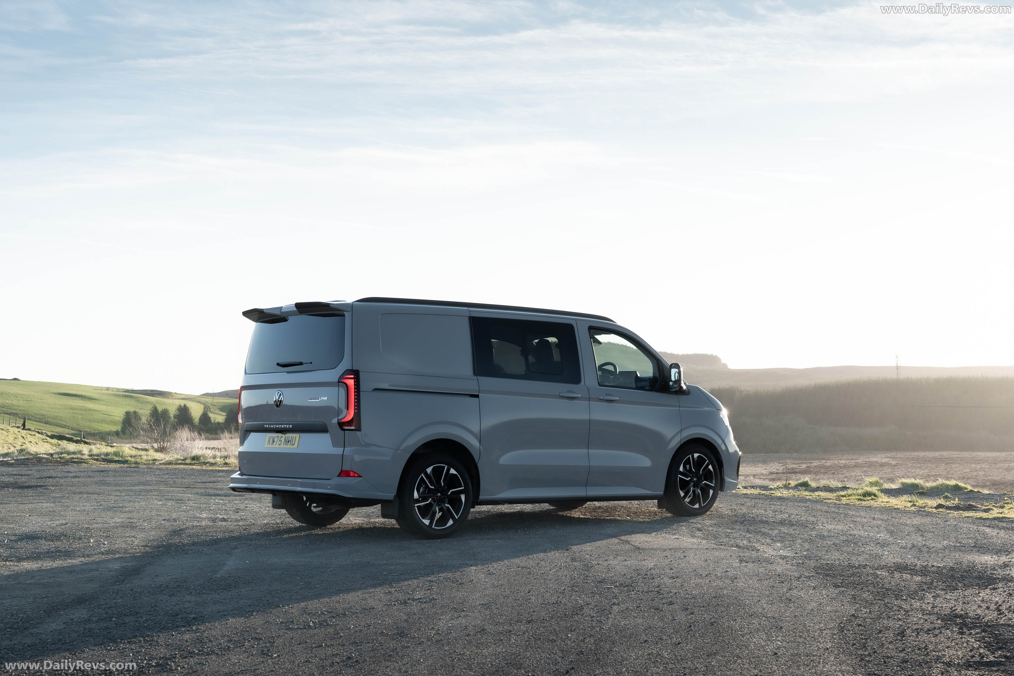 2026 Volkswagen Transporter Sportline UK Version Rear View