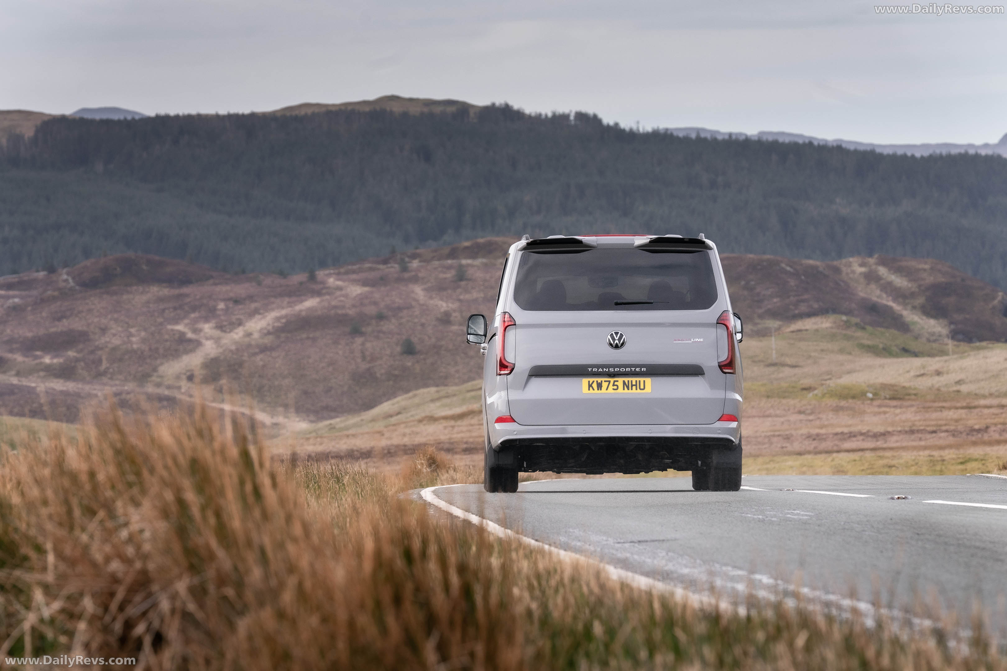 2026 Volkswagen Transporter Sportline UK Version Rear View