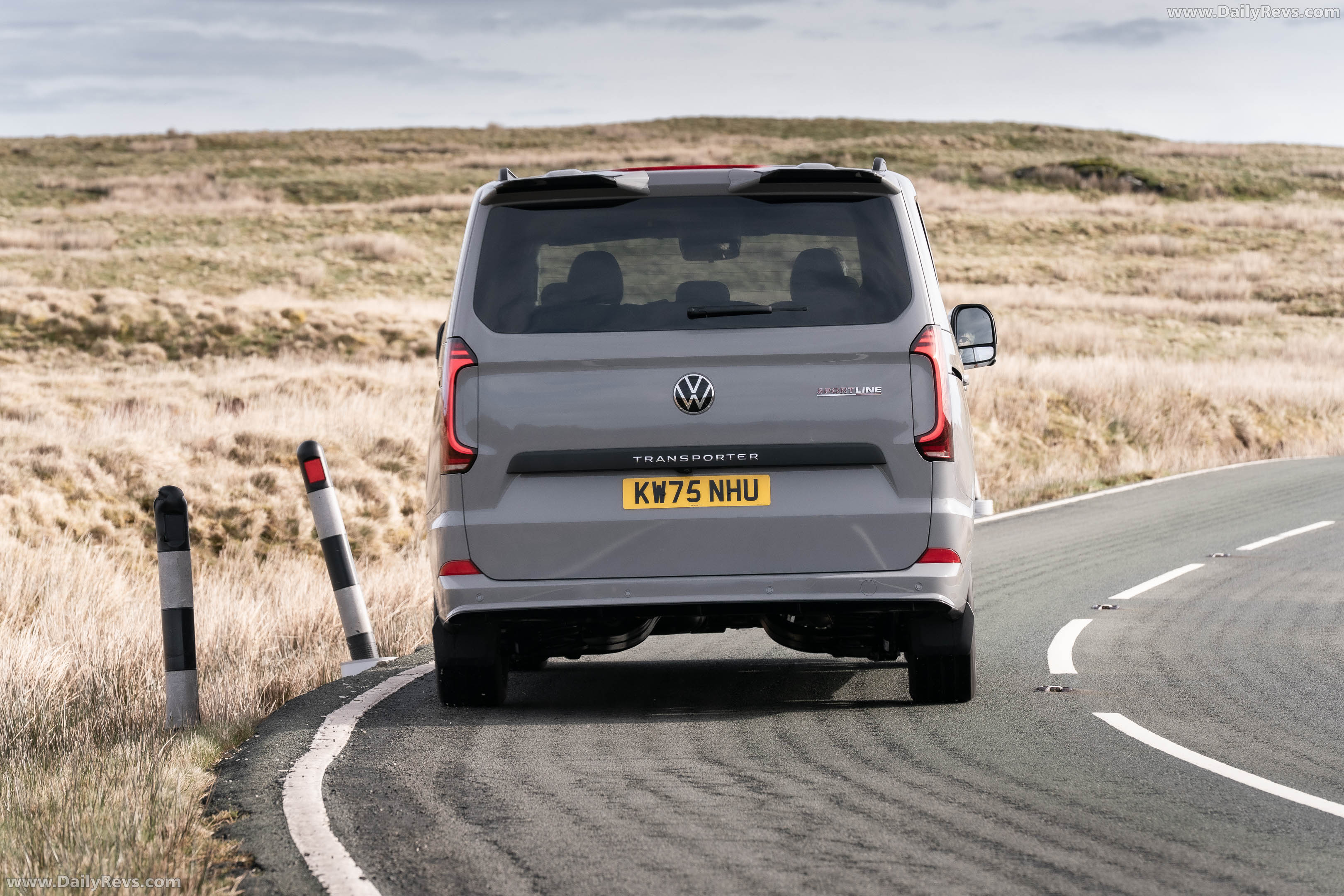 2026 Volkswagen Transporter Sportline UK Version Rear View