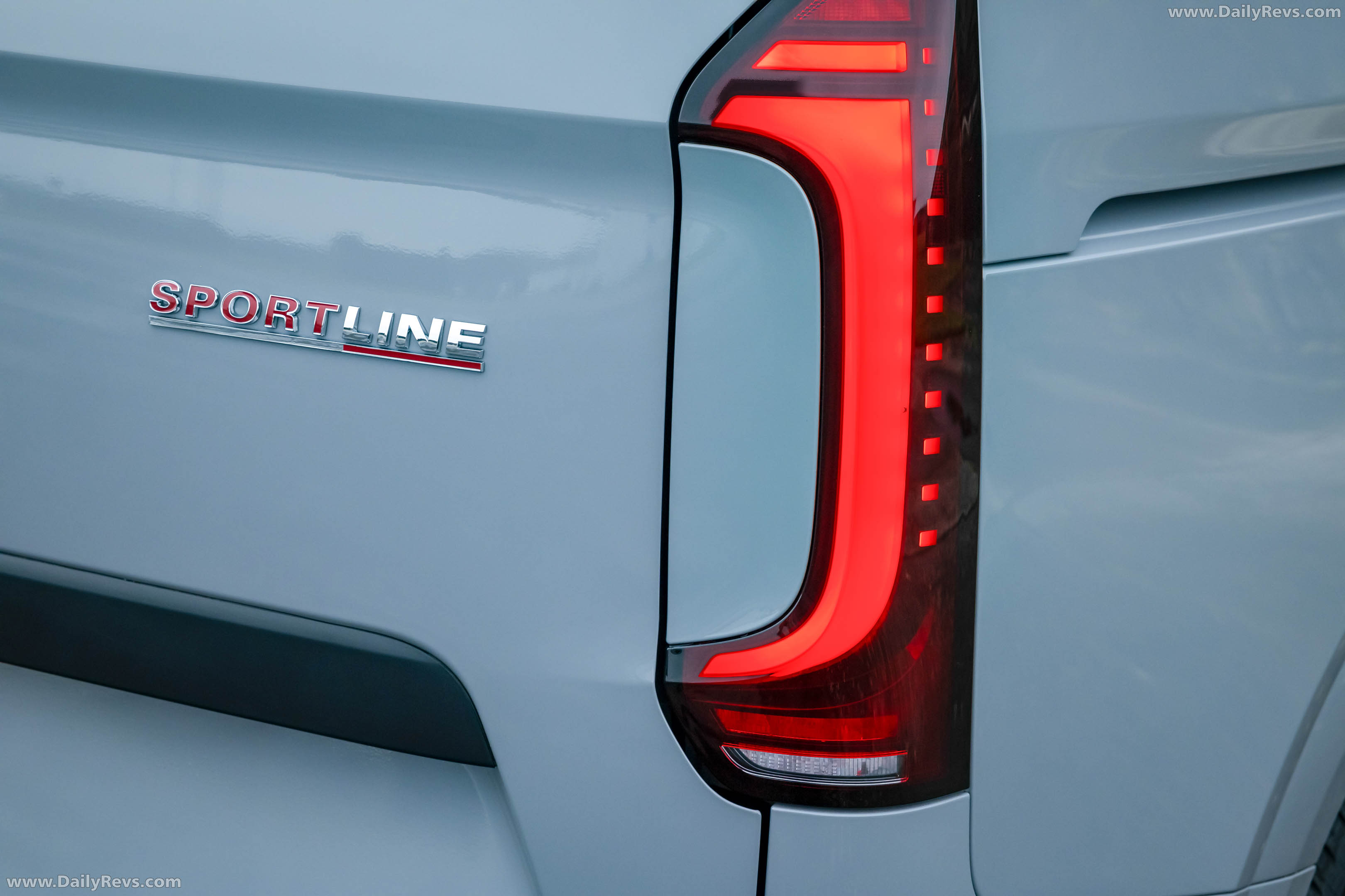 2026 Volkswagen Transporter Sportline UK Version Exterior