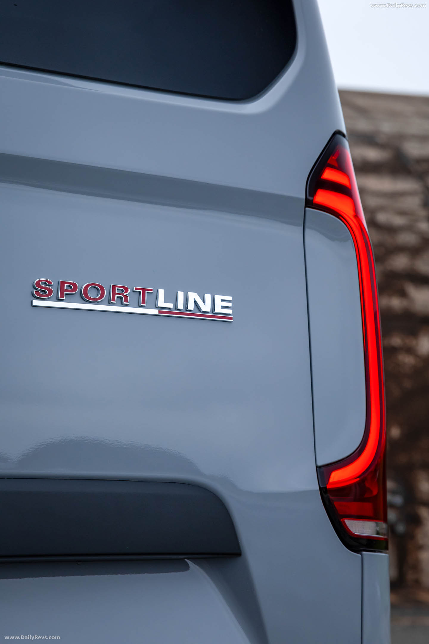 2026 Volkswagen Transporter Sportline UK Version Exterior