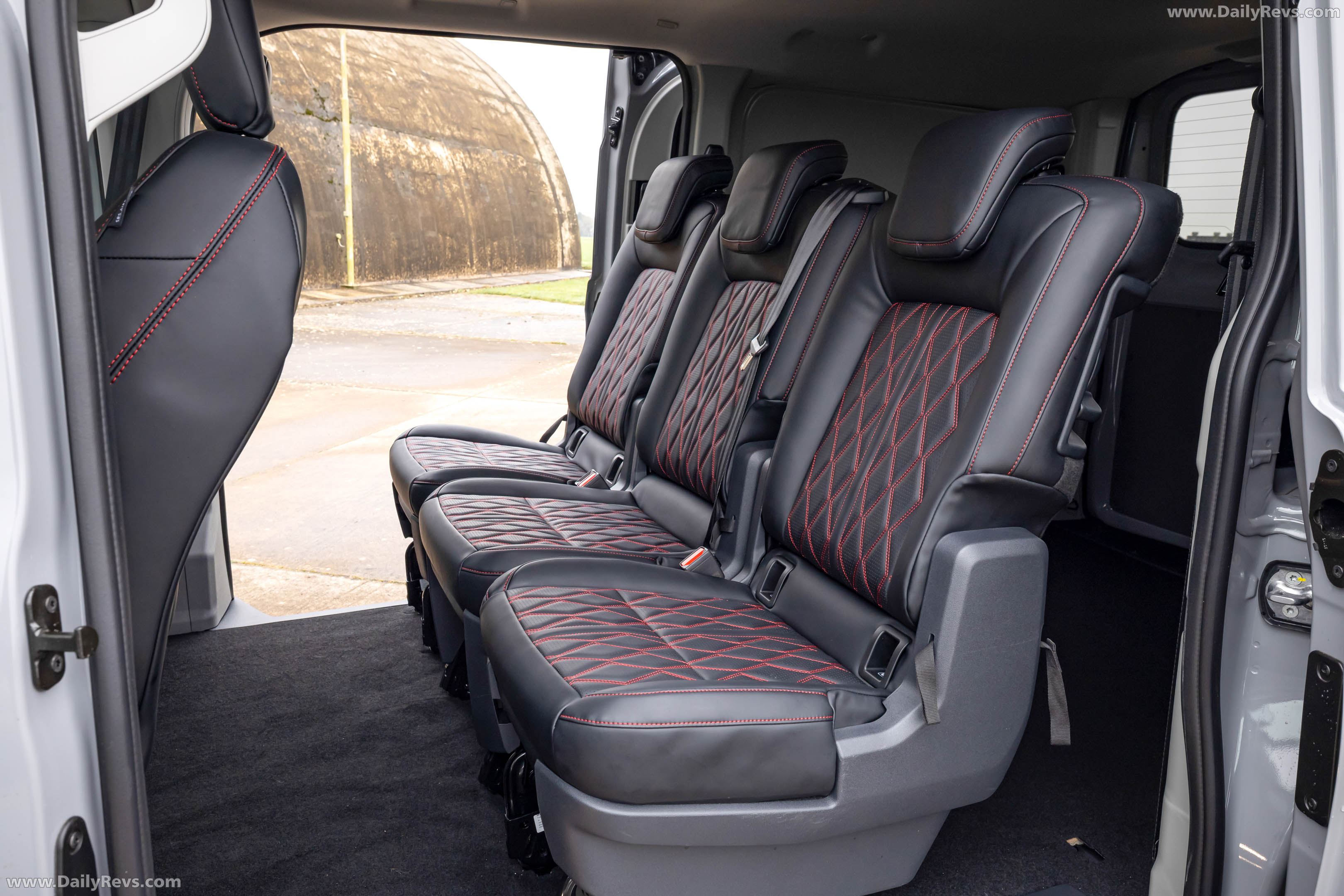 2026 Volkswagen Transporter Sportline UK Version Interior
