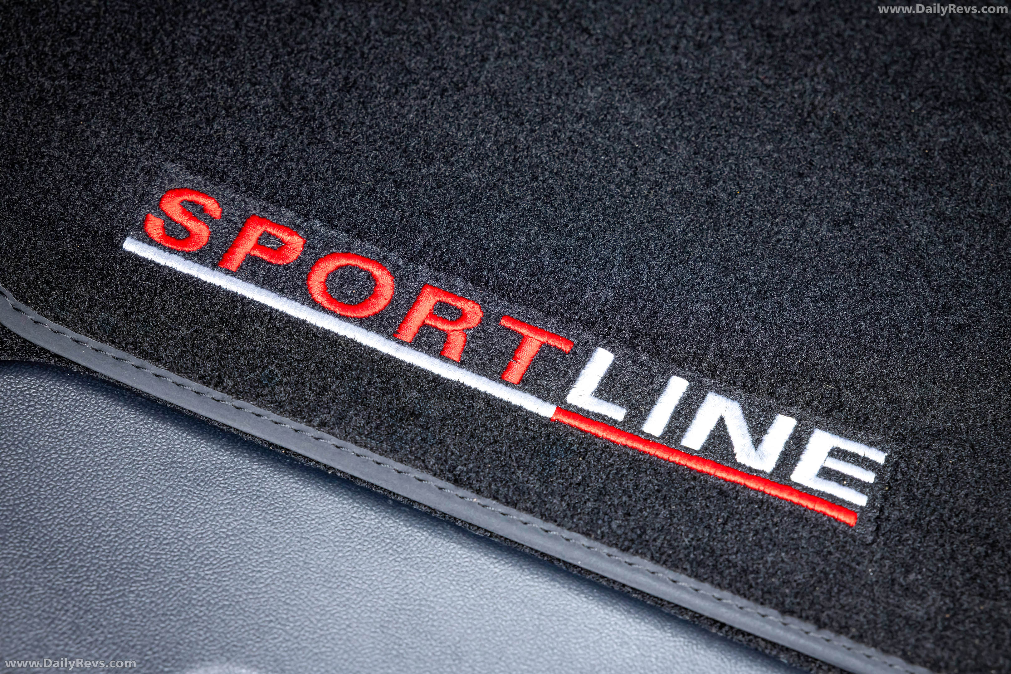 2026 Volkswagen Transporter Sportline UK Version Interior