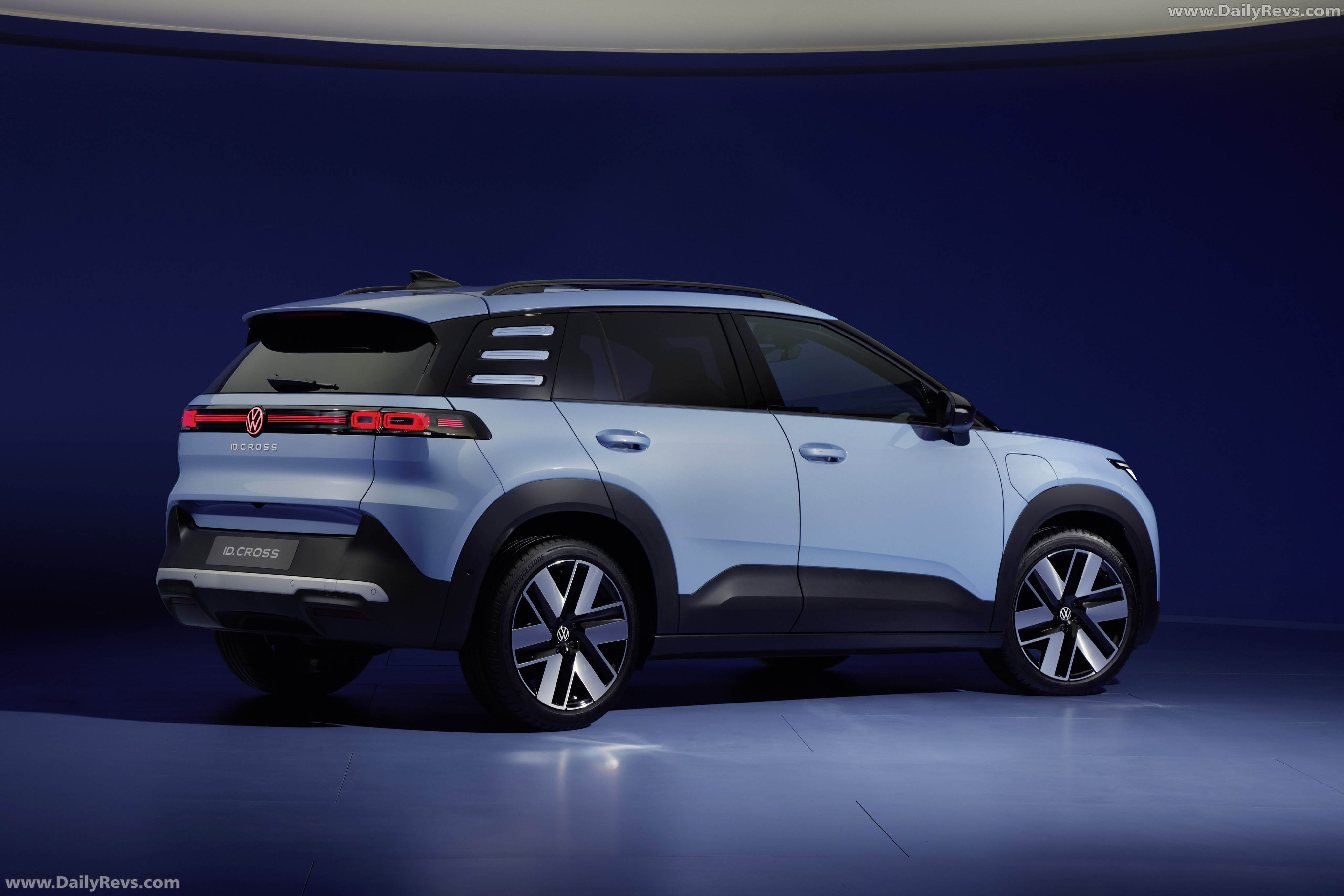 2027 Volkswagen ID. CROSS Clear Blue Rear View