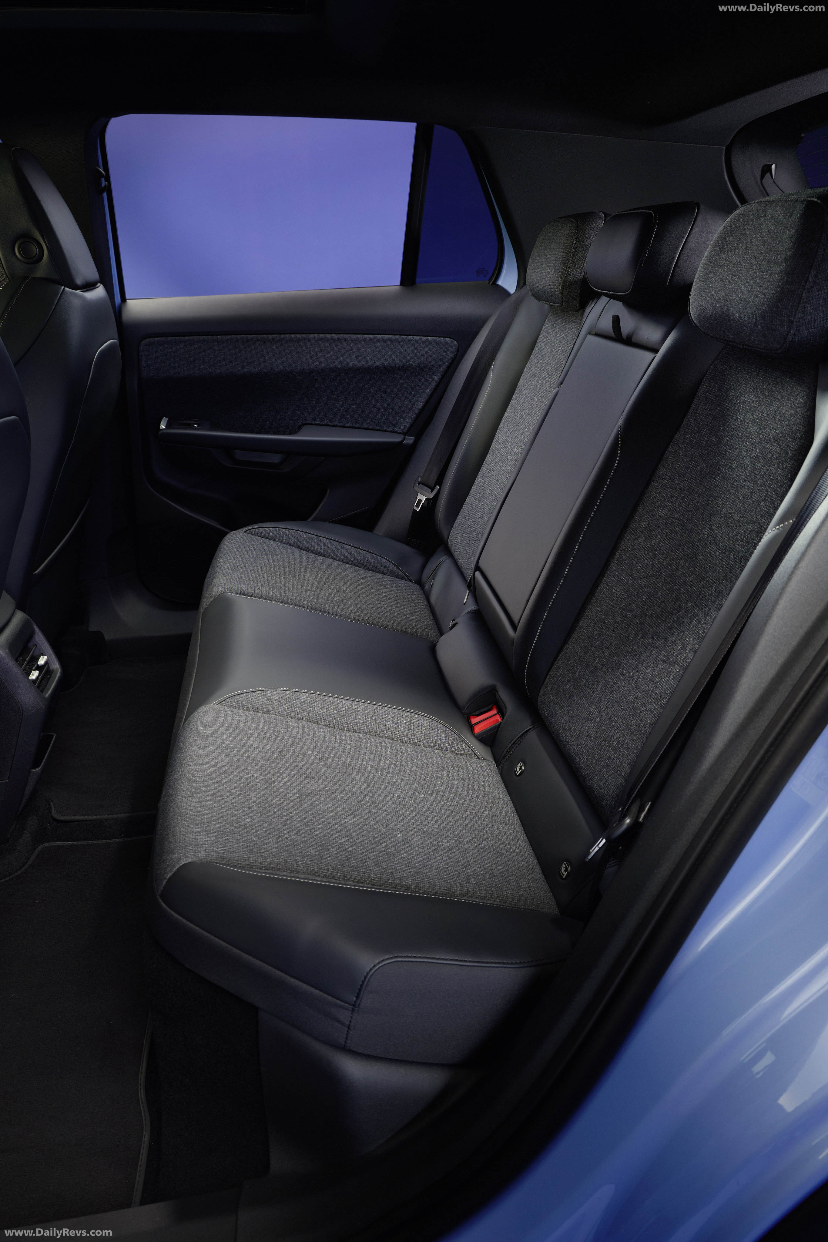 2027 Volkswagen ID. CROSS Clear Blue Interior