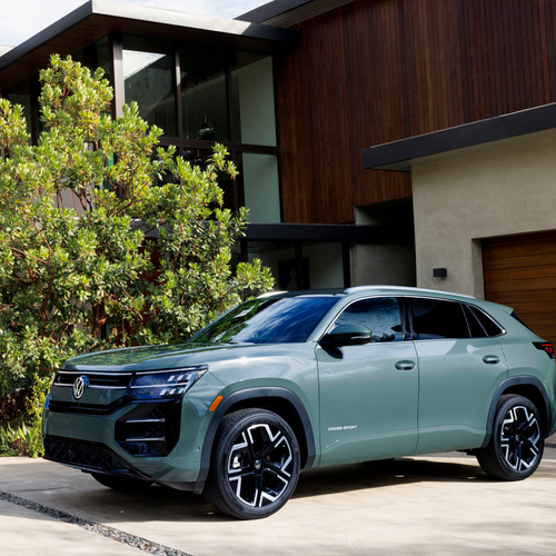 2027 Volkswagen Atlas Cross Sport Front View