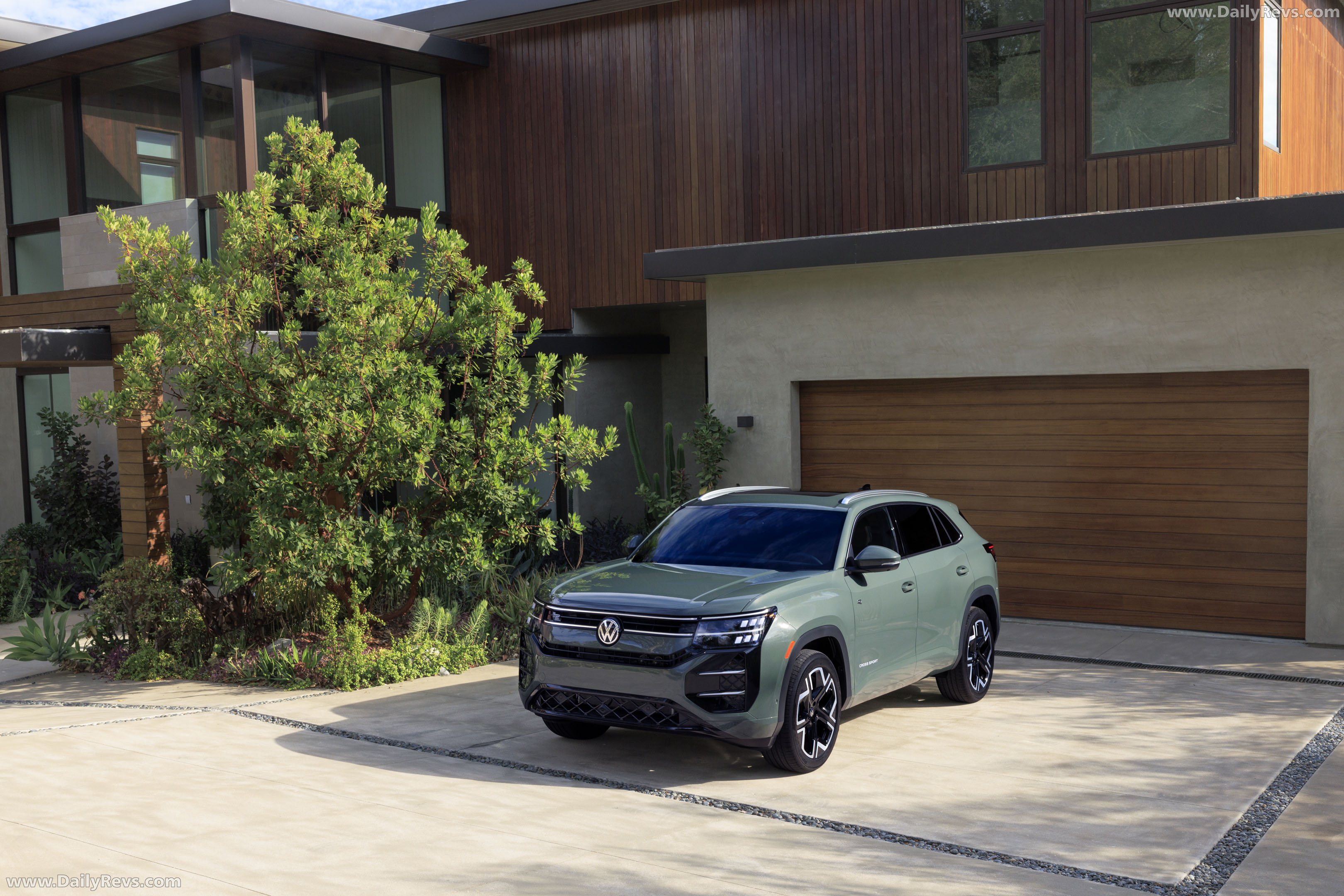 2027 Volkswagen Atlas Cross Sport Front View