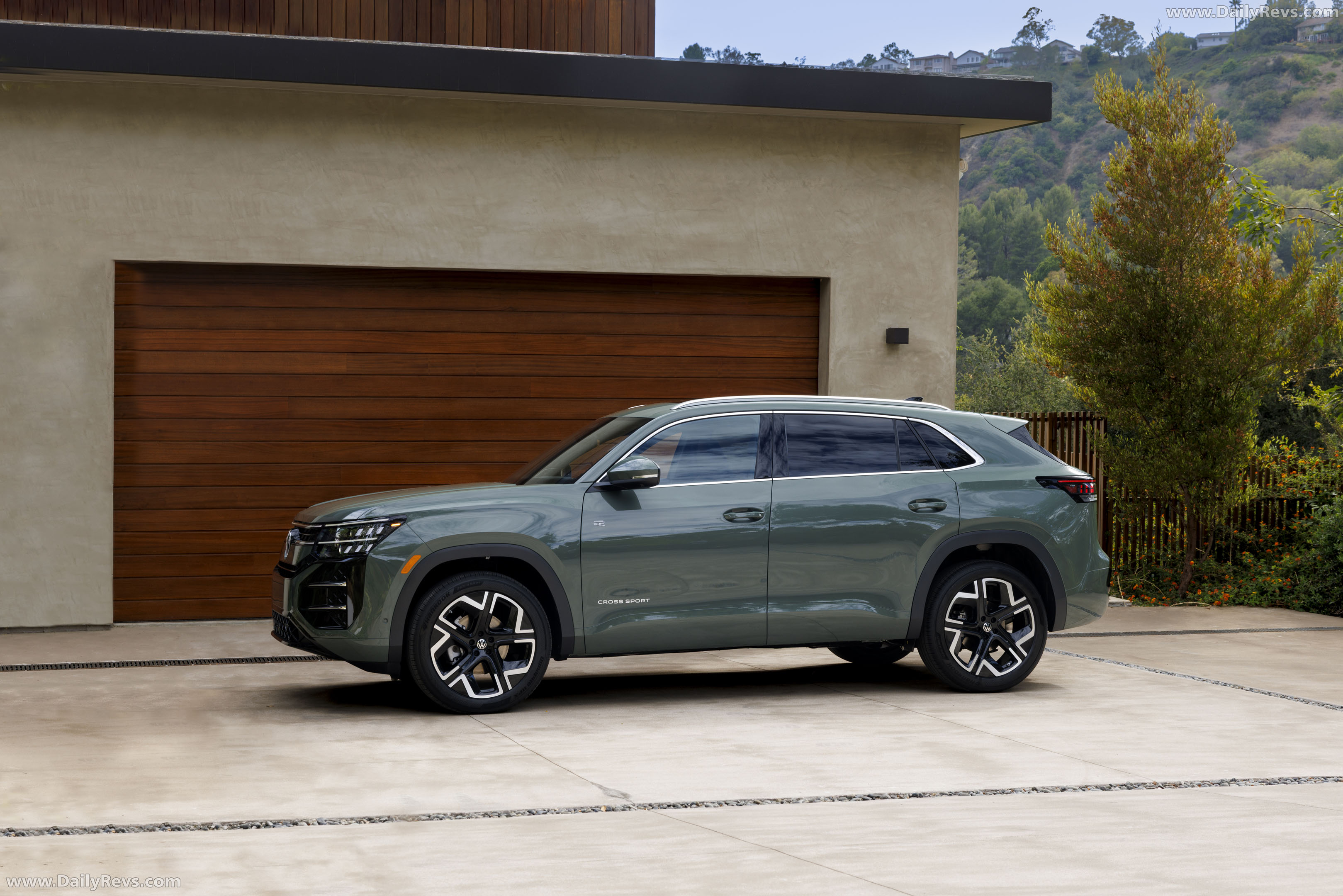2027 Volkswagen Atlas Cross Sport Side View