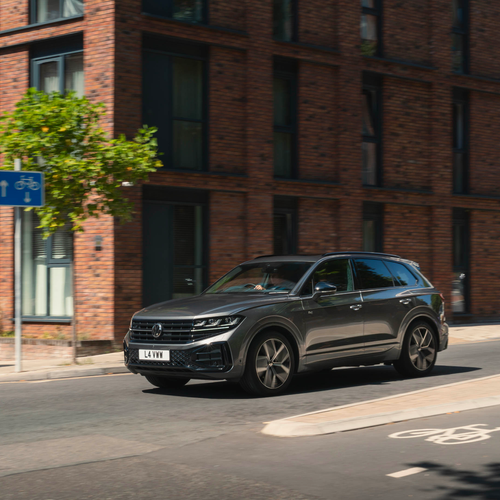 2026 Volkswagen Touareg Final Edition UK Version Front View