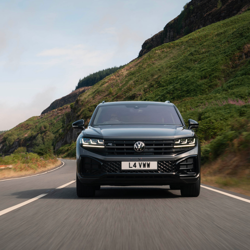 2026 Volkswagen Touareg Final Edition UK Version Front View