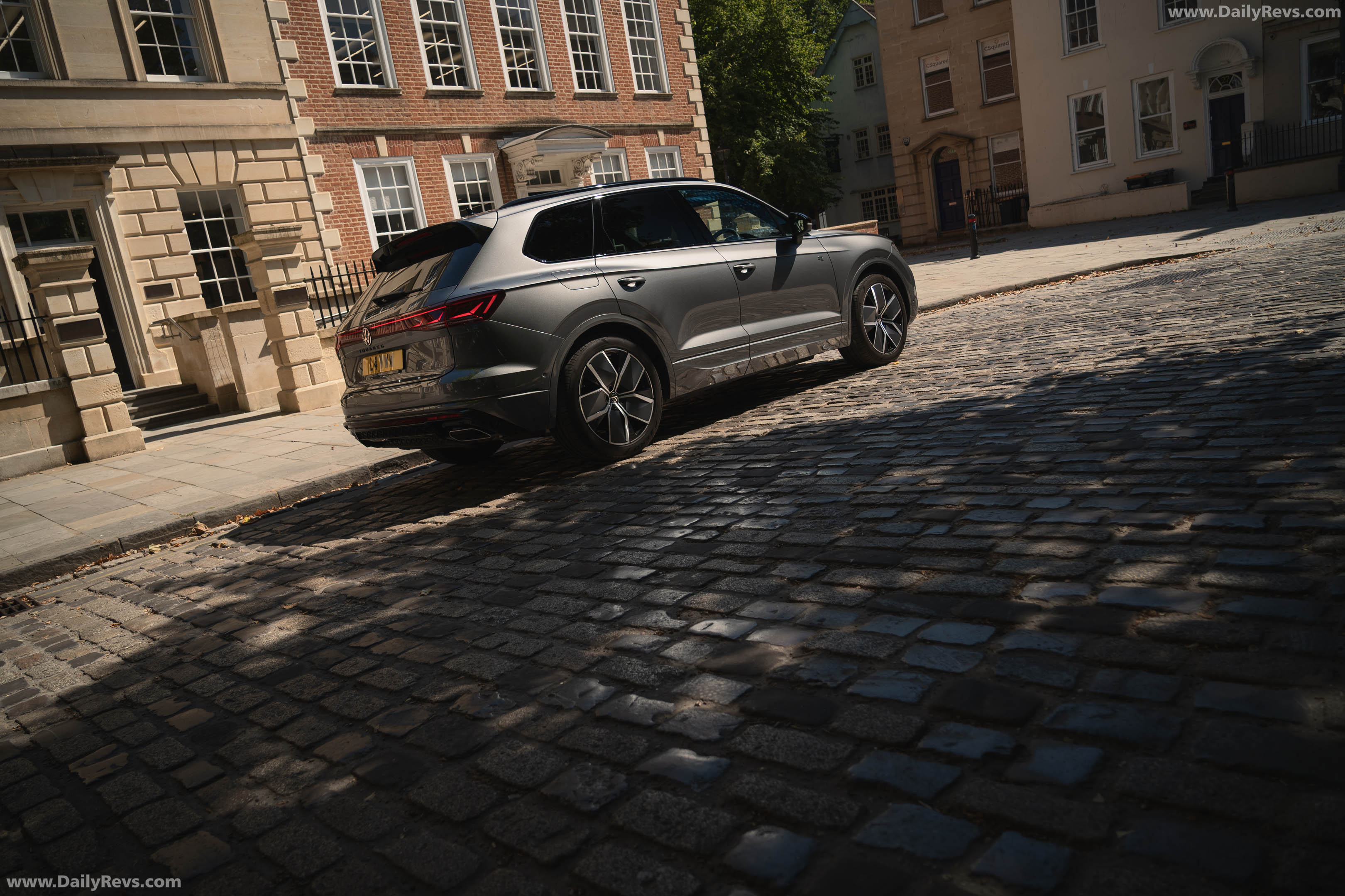 2026 Volkswagen Touareg Final Edition UK Version Rear View