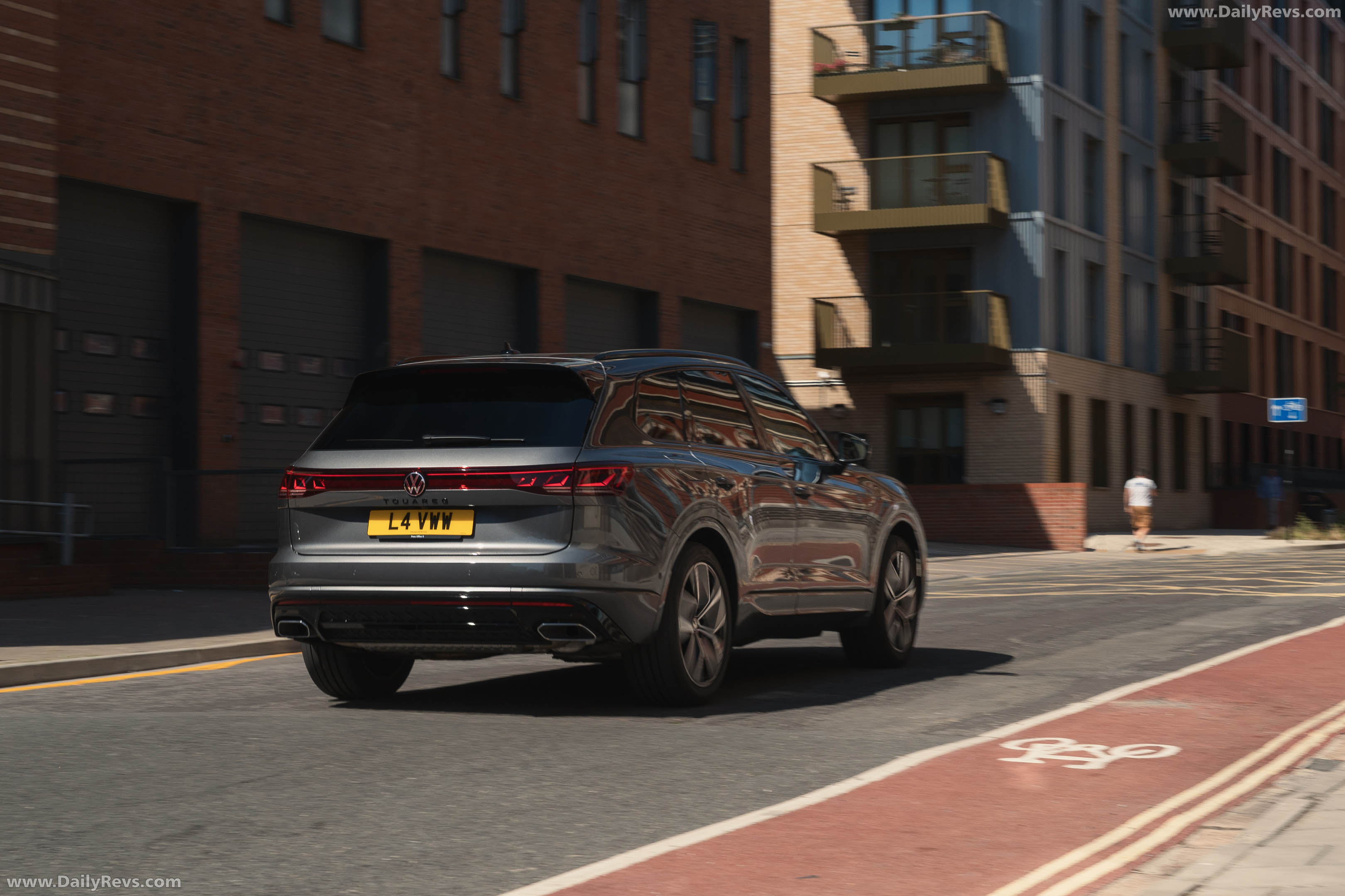 2026 Volkswagen Touareg Final Edition UK Version Rear View