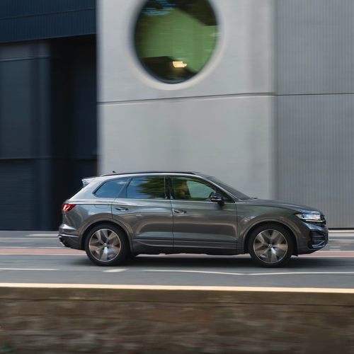 2026 Volkswagen Touareg Final Edition UK Version Side View