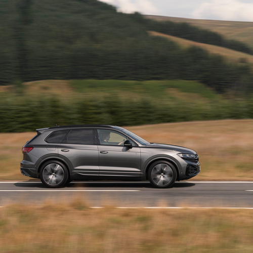 2026 Volkswagen Touareg Final Edition UK Version Side View