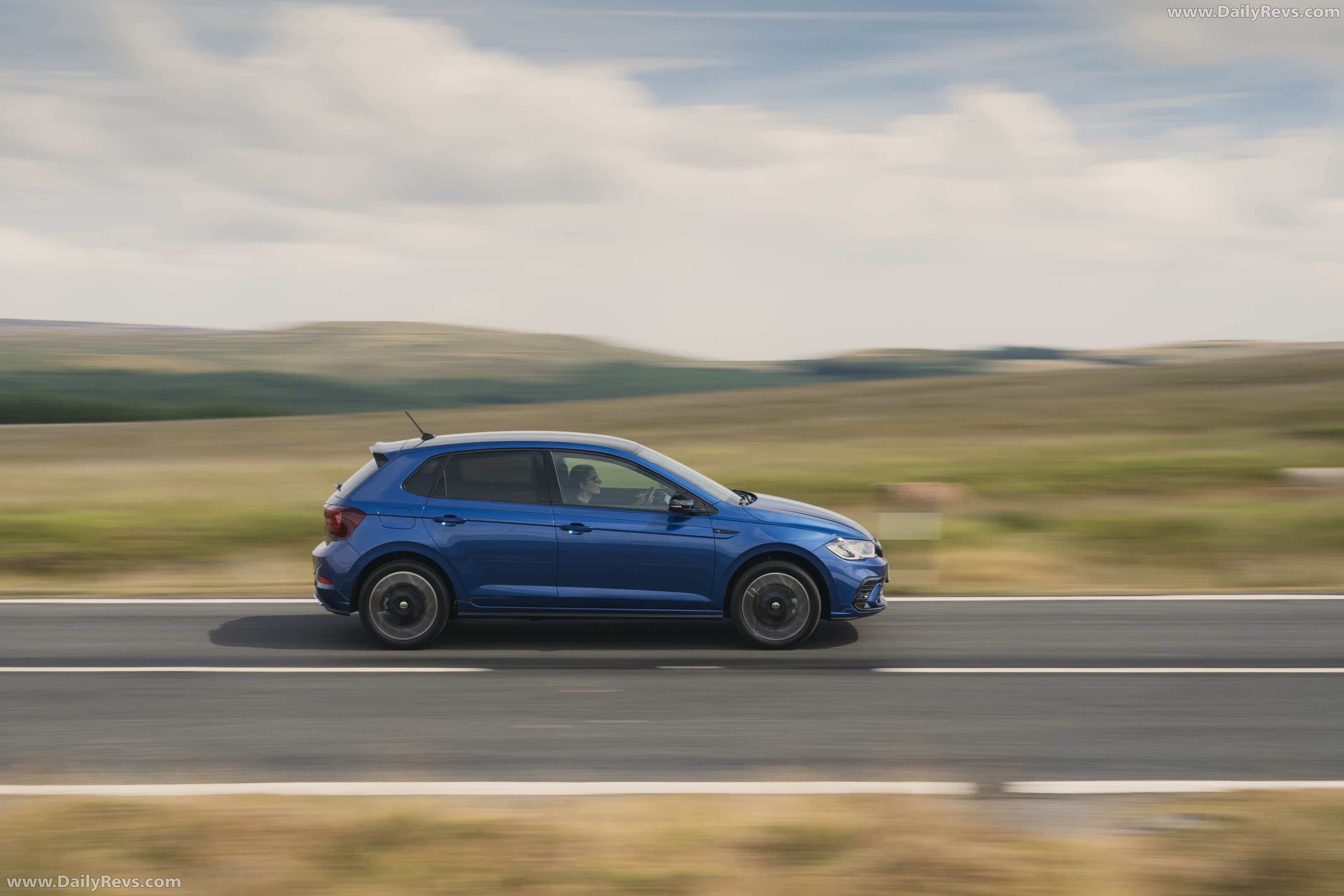 2026 Volkswagen Polo R-Line UK Version Side View
