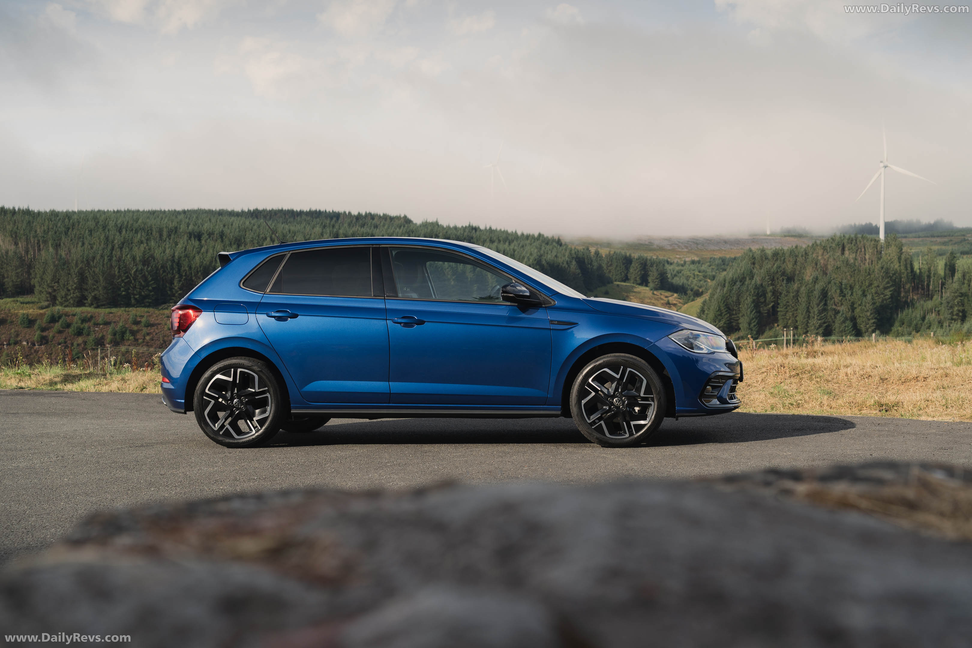 2026 Volkswagen Polo R-Line UK Version Side View