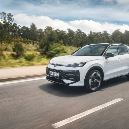 2026 Volkswagen T-Roc Hybrid Front View