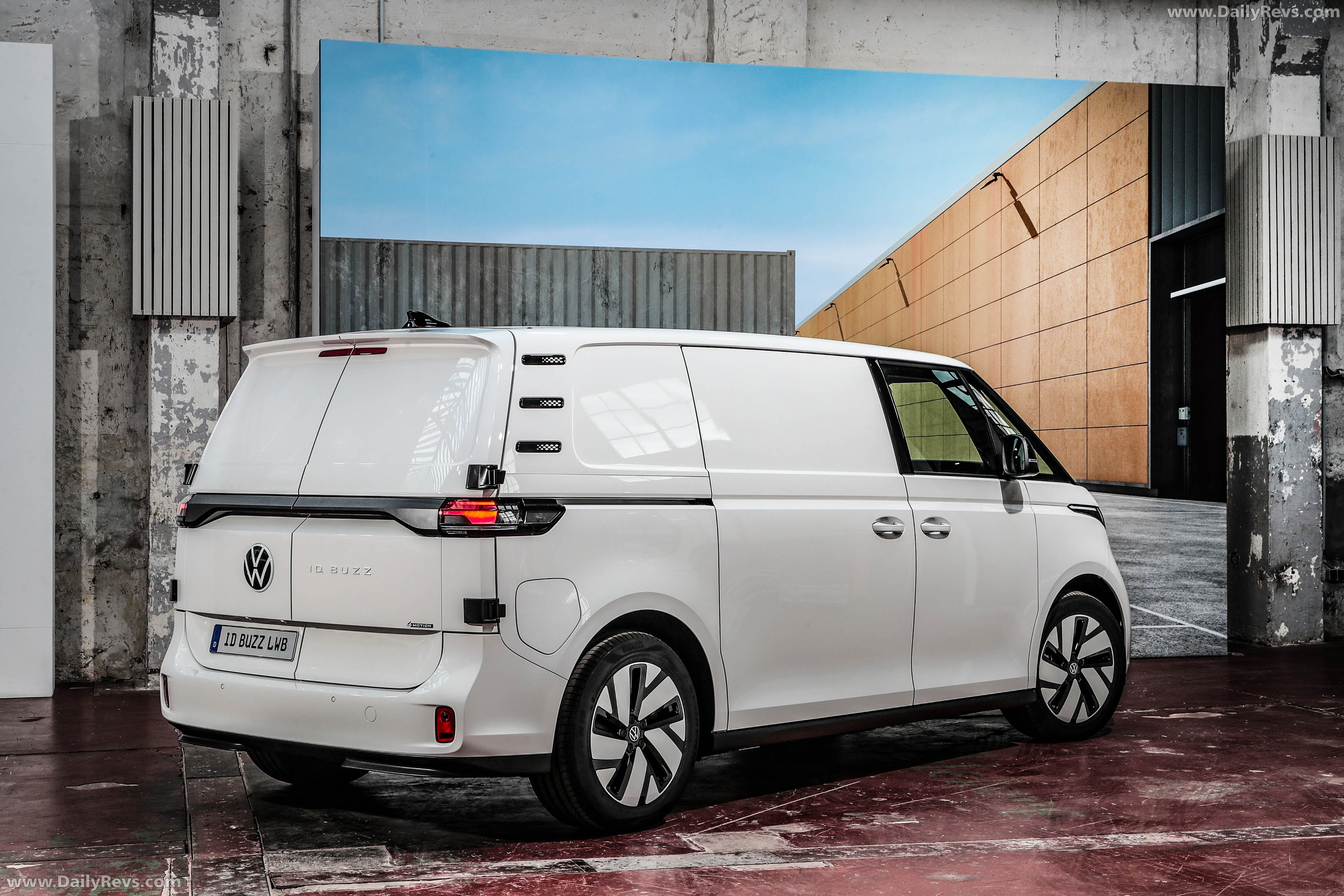 2026 Volkswagen ID. Buzz Cargo LWB Rear View