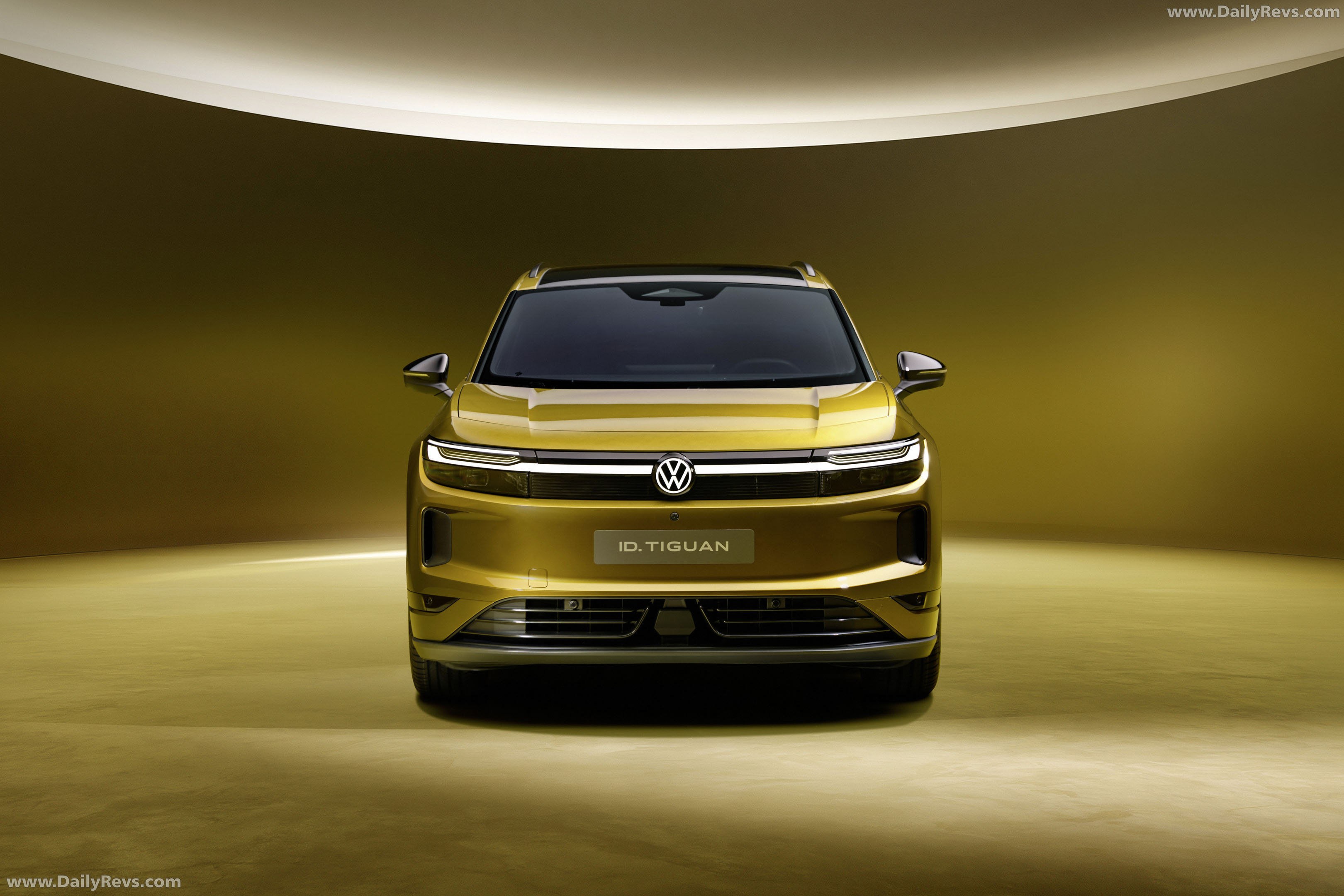 2027 Volkswagen ID. Tiguan Style Front View