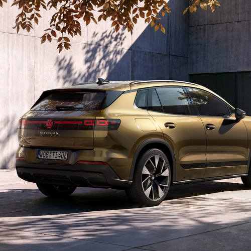 2027 Volkswagen ID. Tiguan Style Rear View
