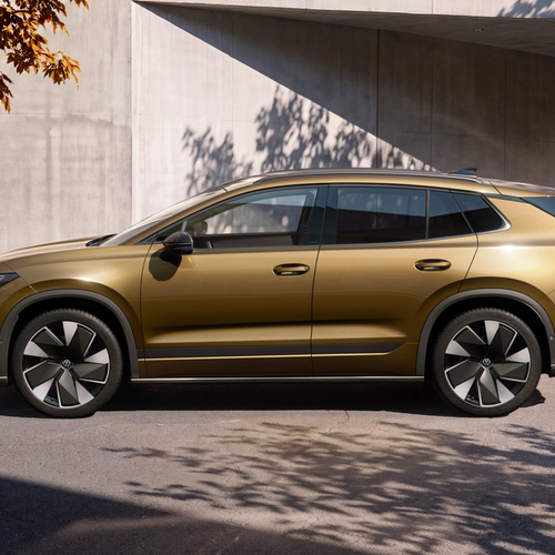 2027 Volkswagen ID. Tiguan Style Side View
