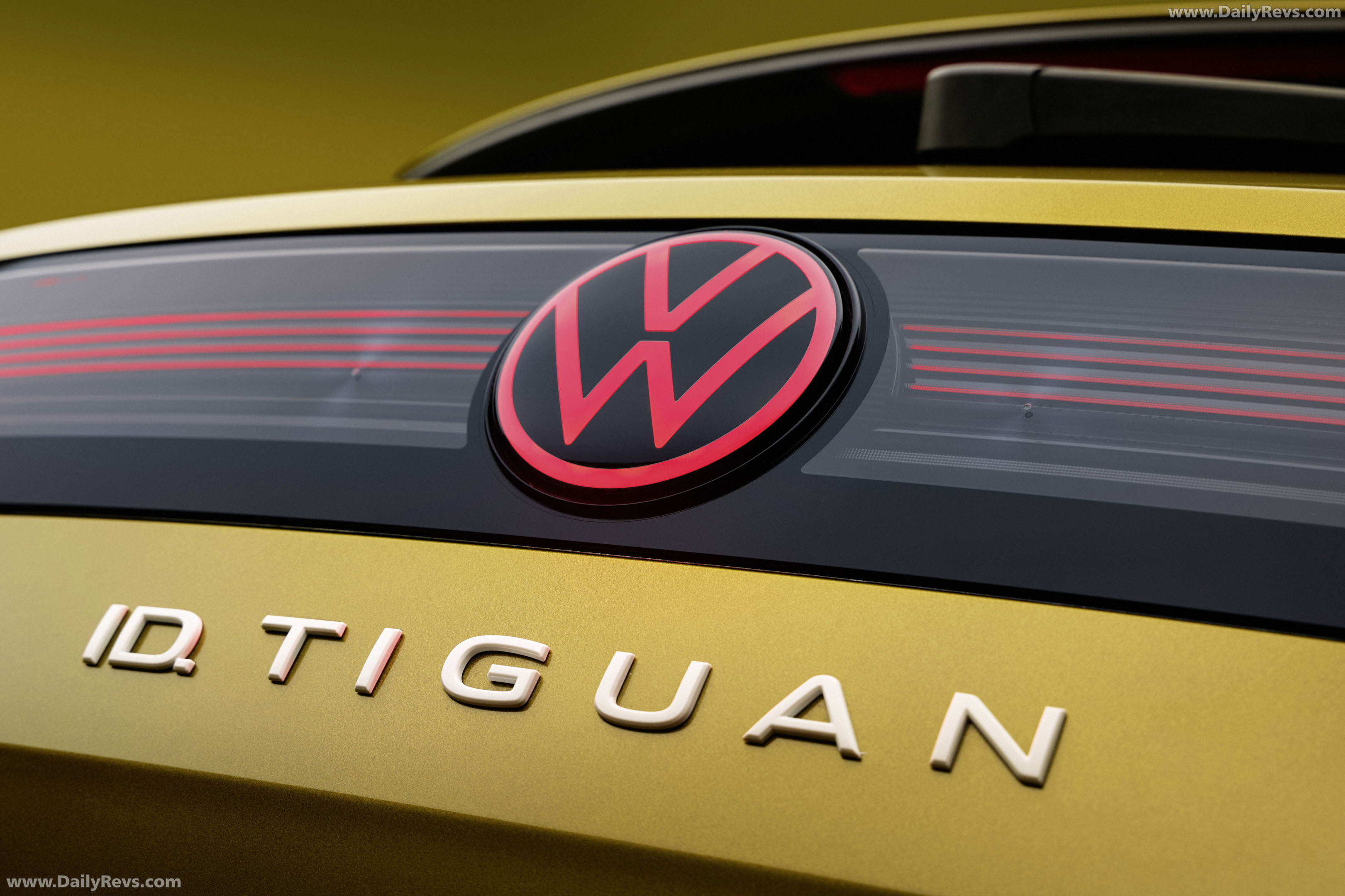 2027 Volkswagen ID. Tiguan Style Exterior
