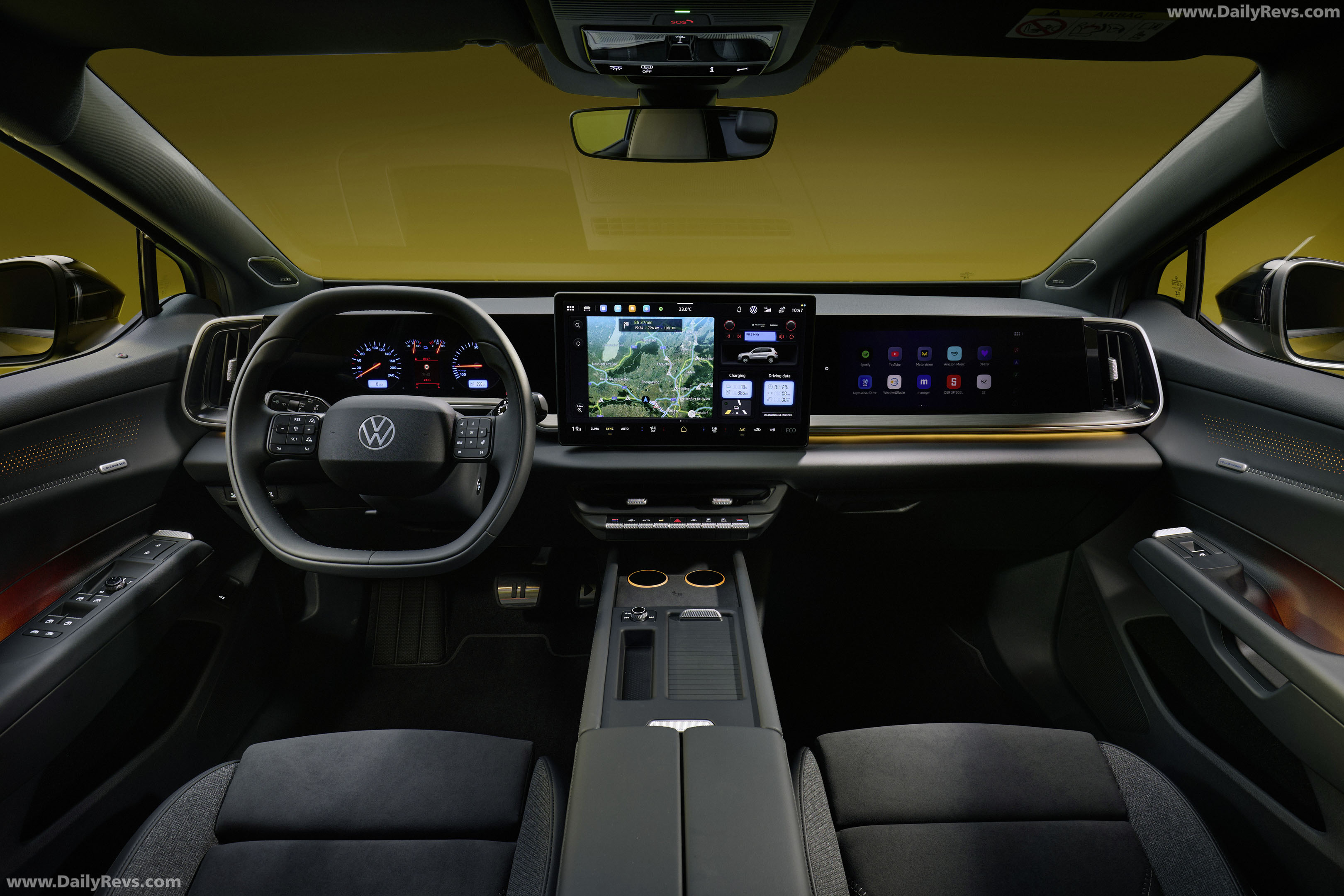 2027 Volkswagen ID. Tiguan Style Interior