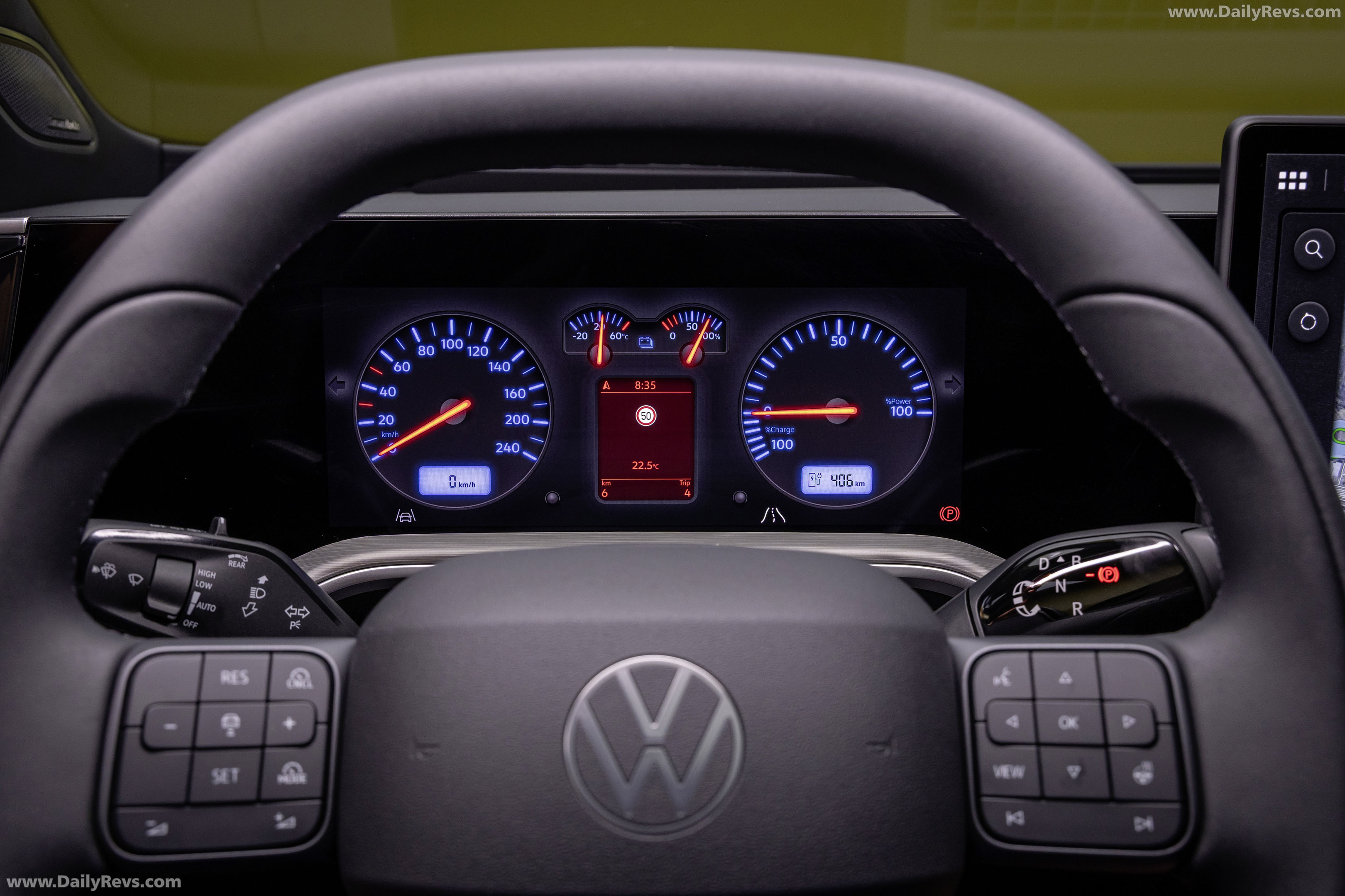 2027 Volkswagen ID. Tiguan Style Interior