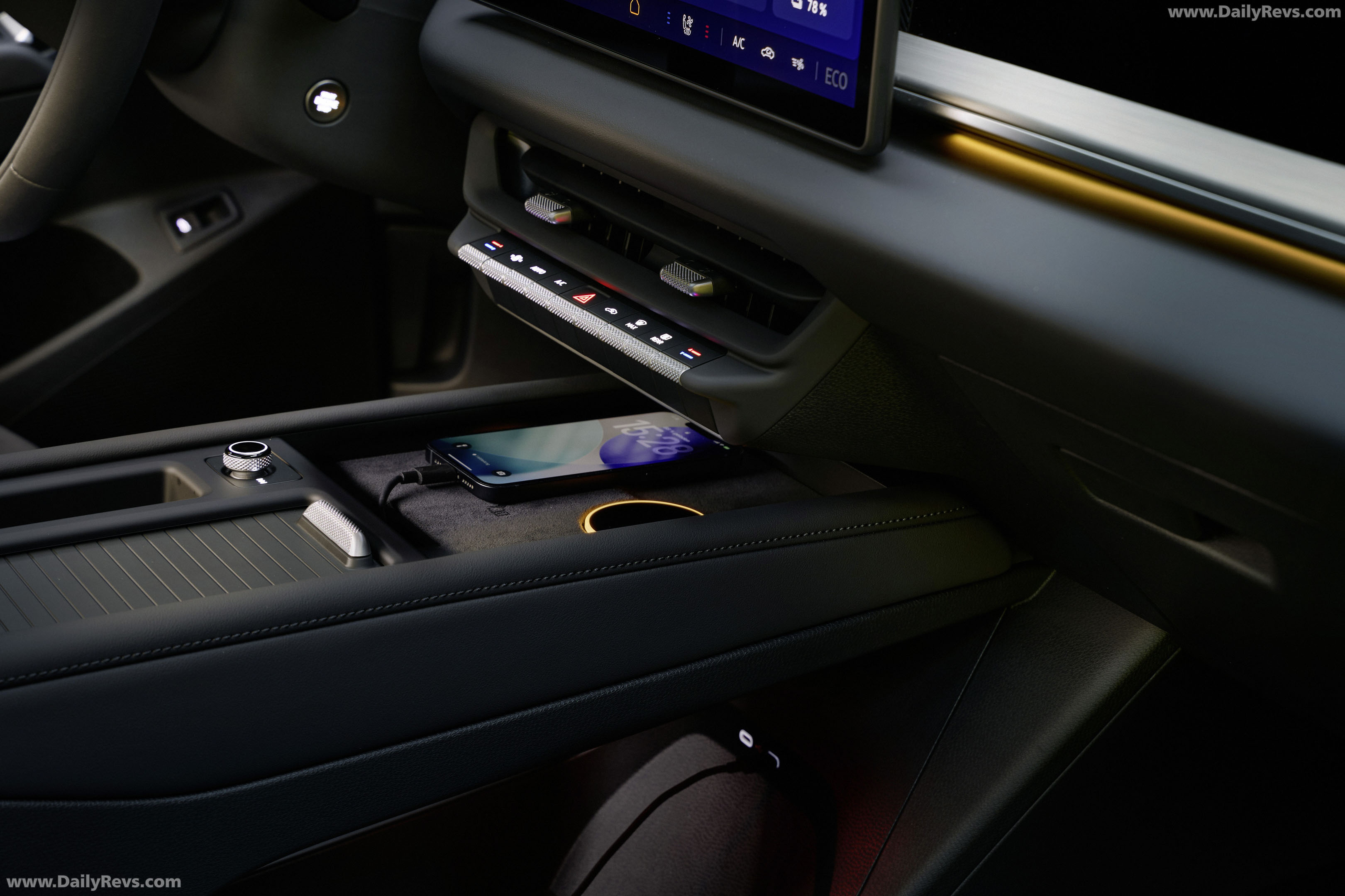 2027 Volkswagen ID. Tiguan Style Interior