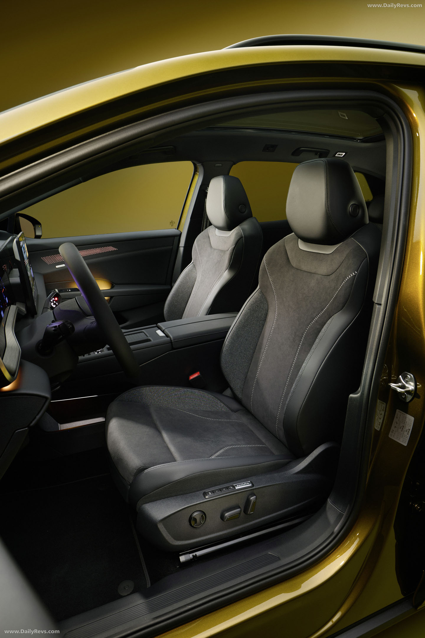 2027 Volkswagen ID. Tiguan Style Interior