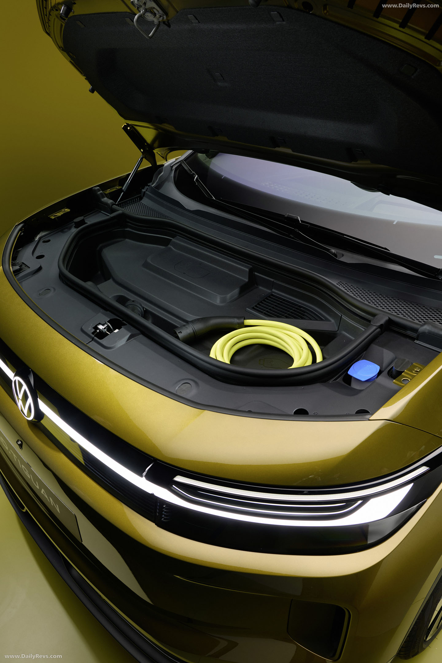2027 Volkswagen ID. Tiguan Style Interior