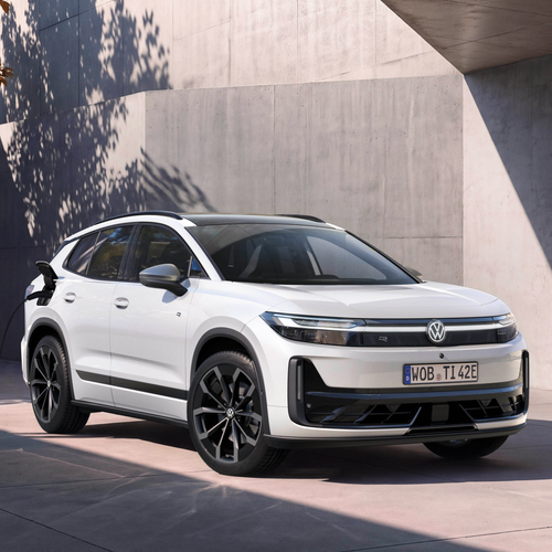 2027 Volkswagen ID. Tiguan R-Line Front View