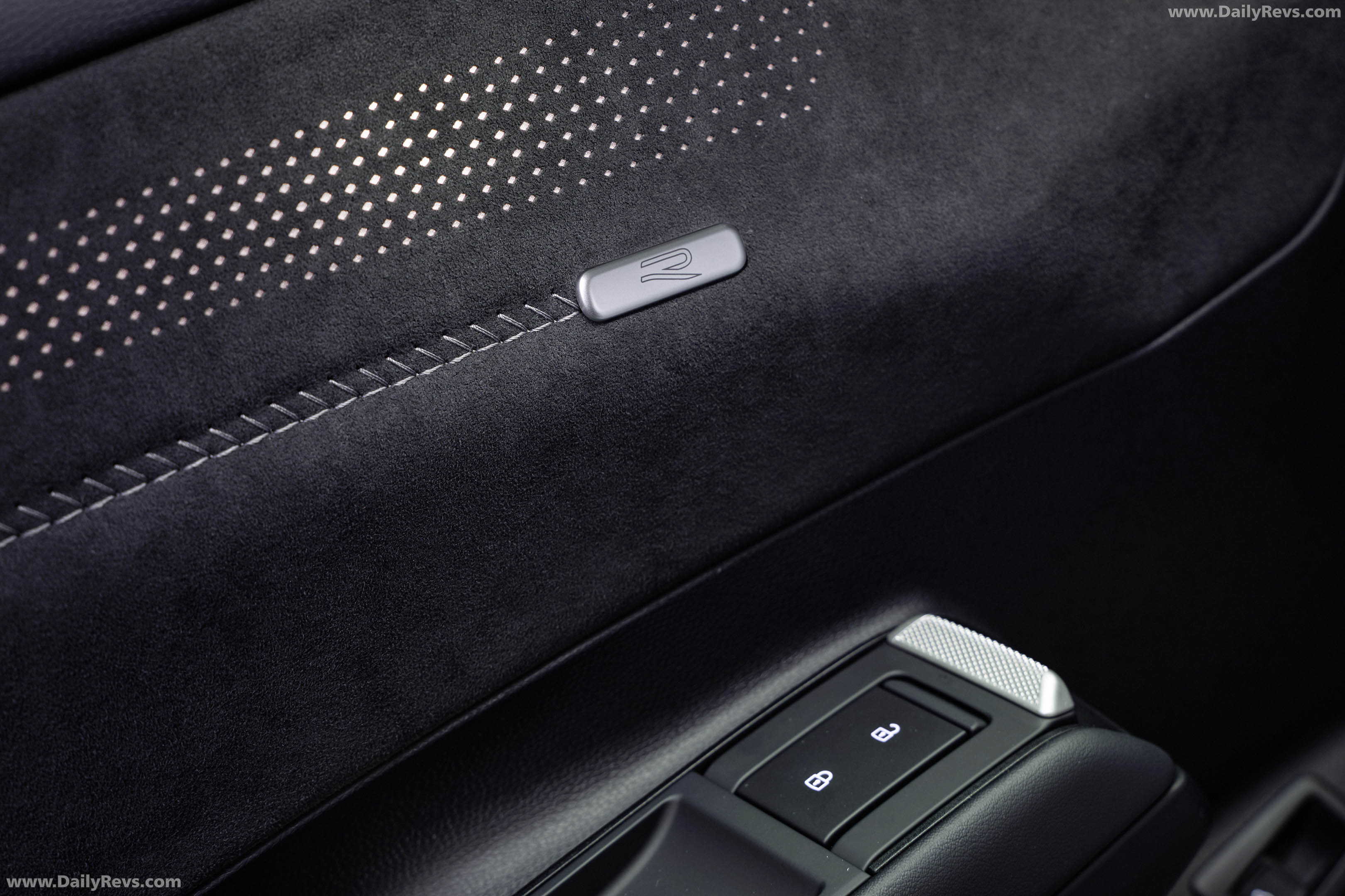 2027 Volkswagen ID. Tiguan R-Line Interior