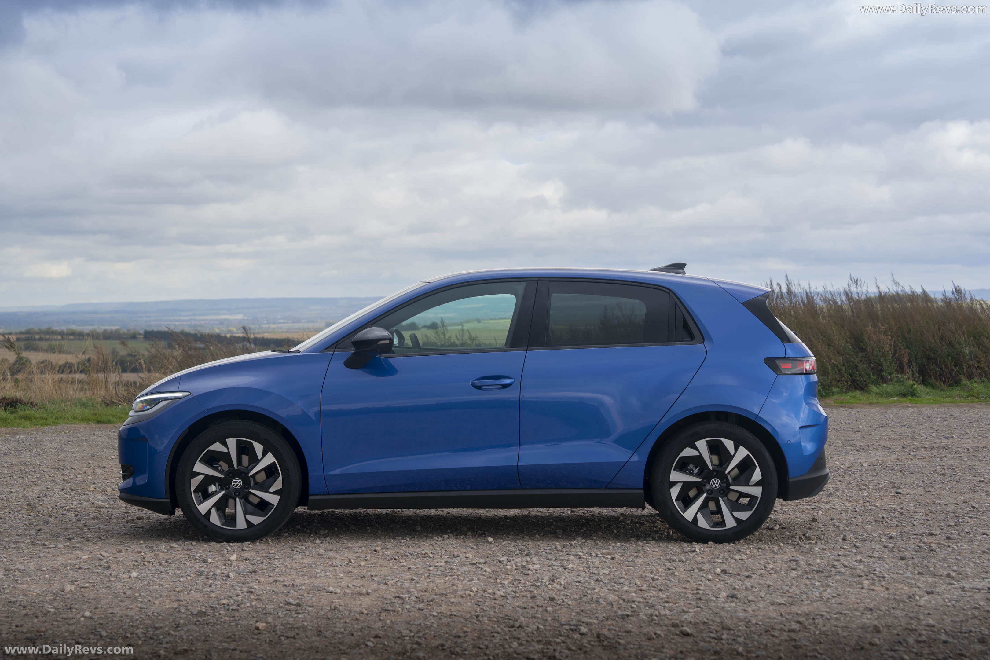 2027 Volkswagen ID. Polo Style Side View