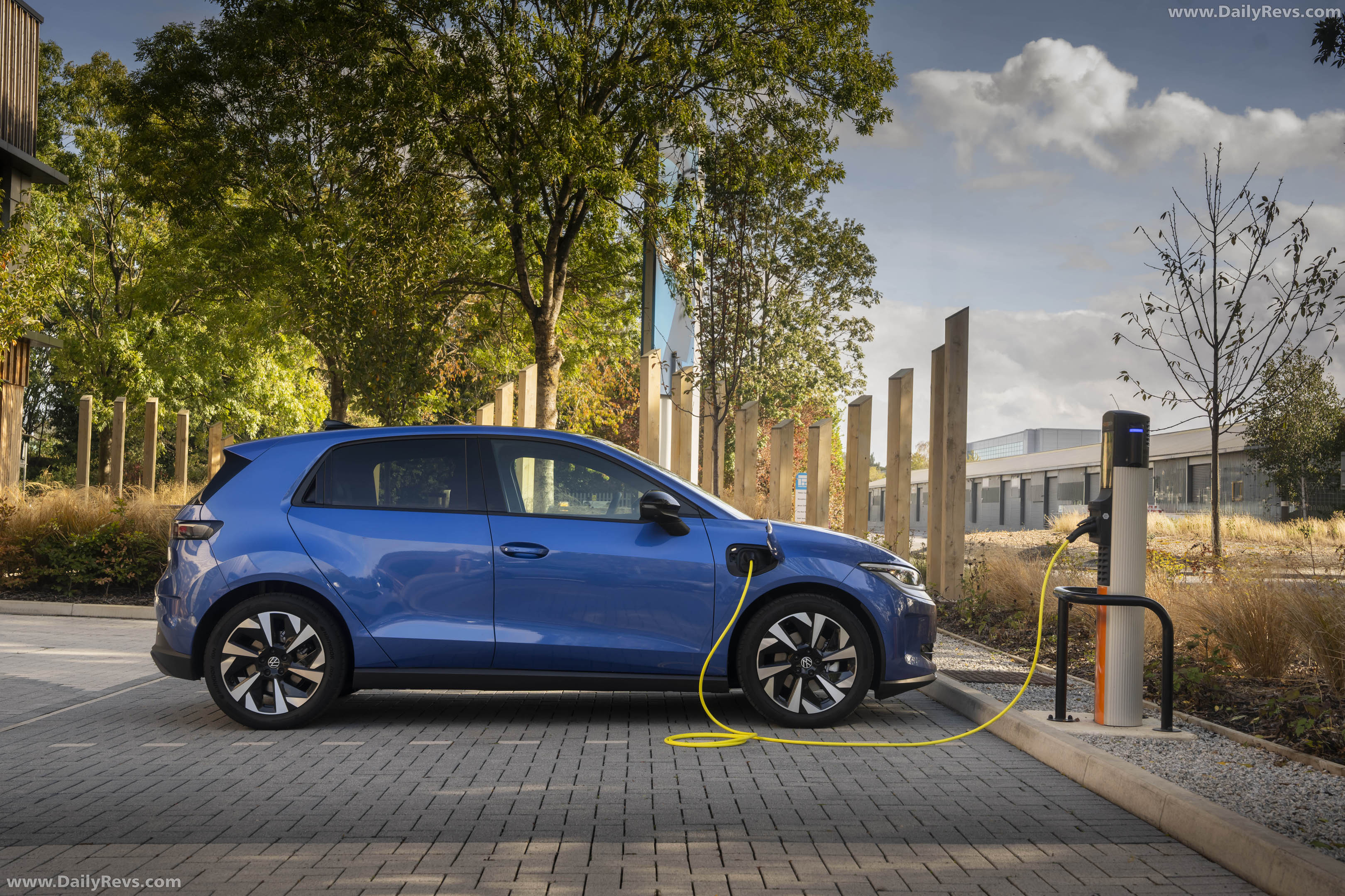 2027 Volkswagen ID. Polo Style Side View