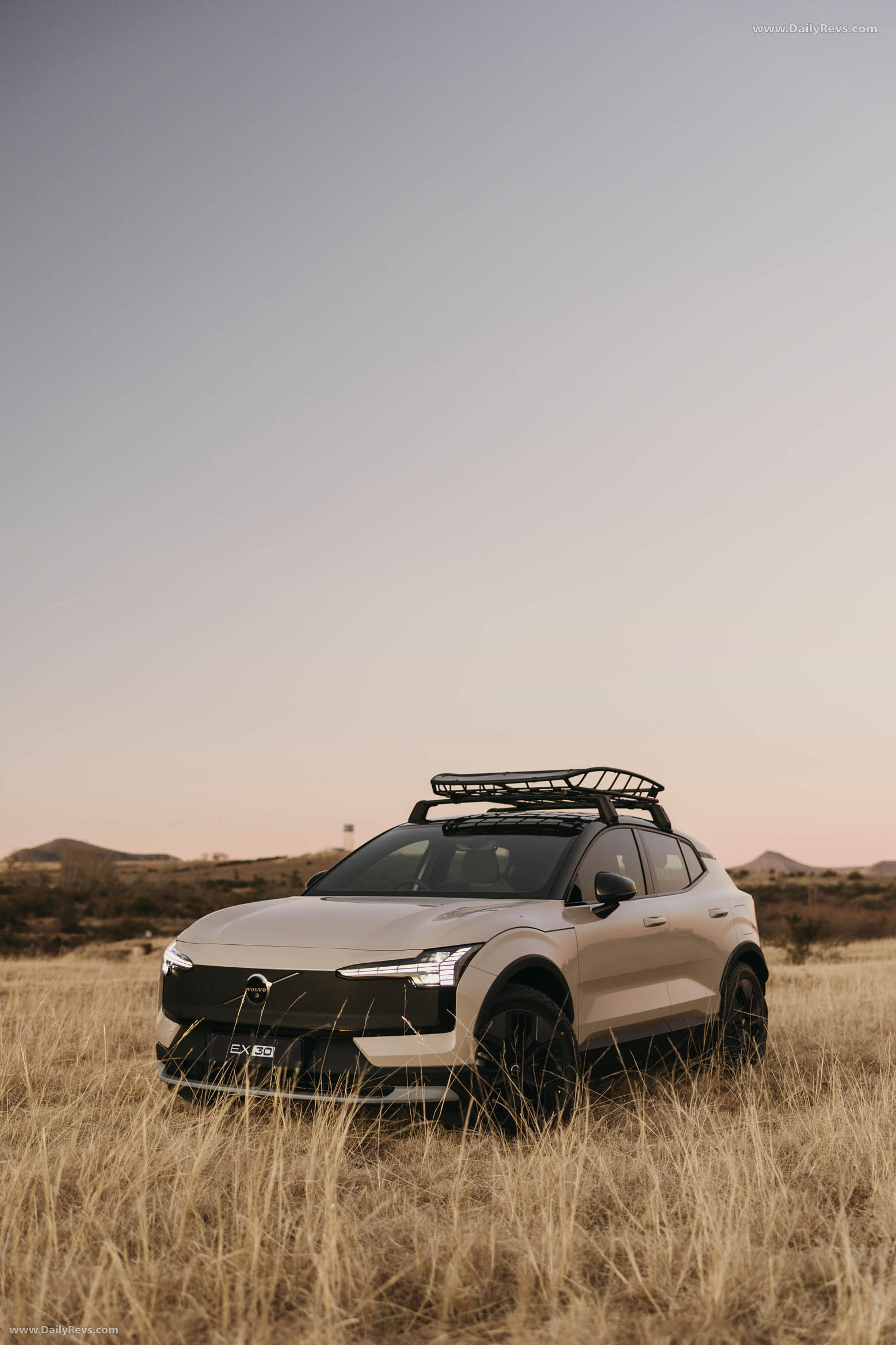 2026 Volvo EX30 Cross Country South African Version Front View