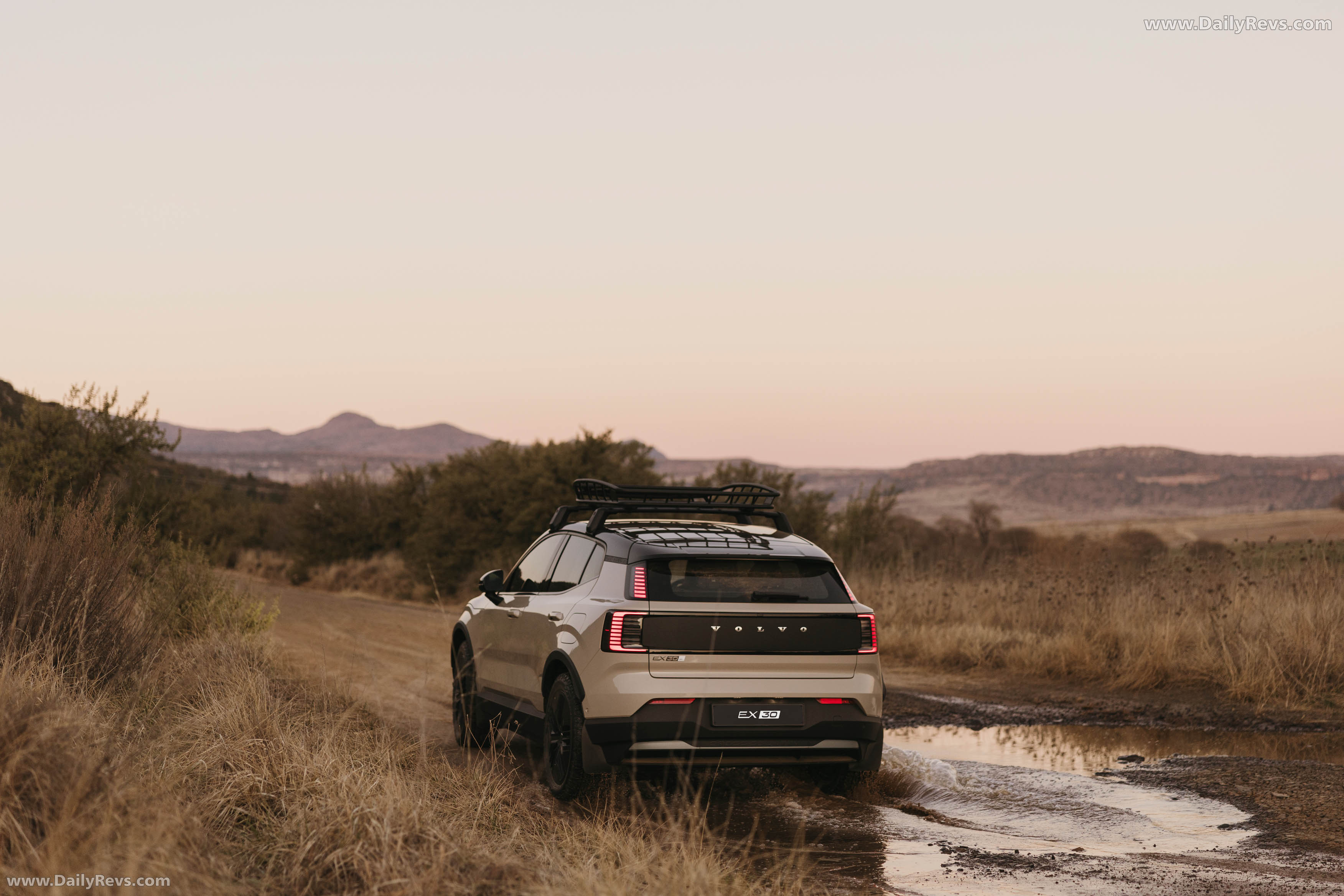 2026 Volvo EX30 Cross Country South African Version Rear View