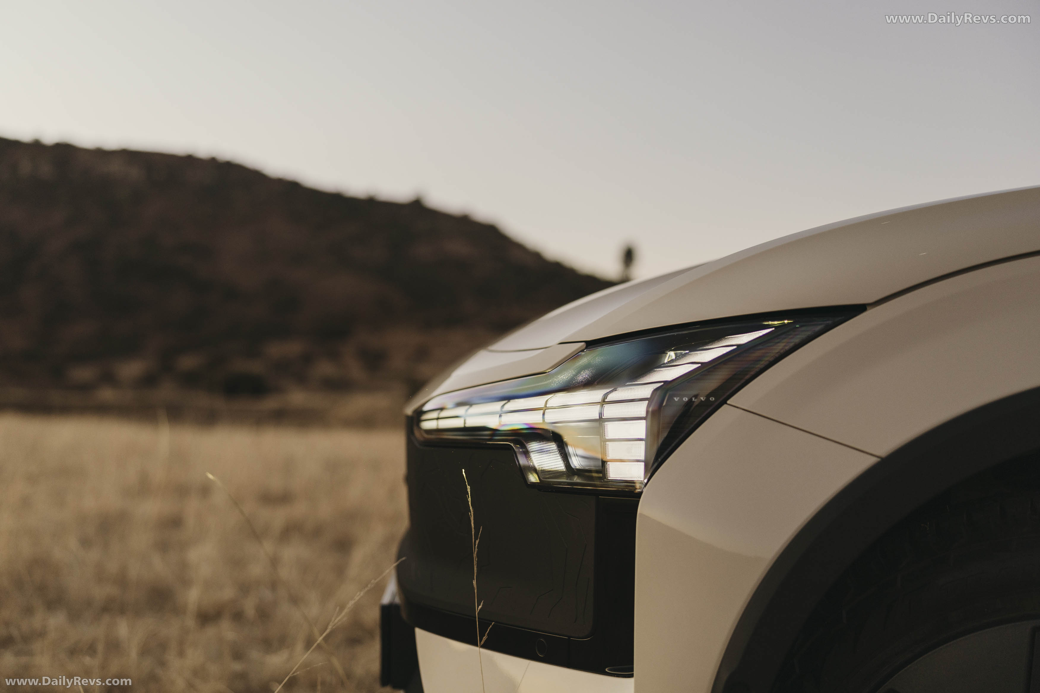2026 Volvo EX30 Cross Country South African Version Exterior